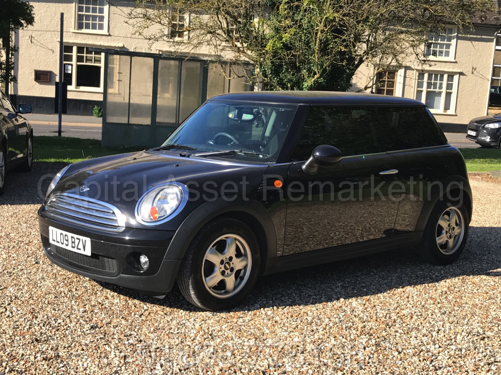 MINI COOPER '3 DOOR HATCHBACK' (2009) '1.6 PETROL - 6 SPEED - STOP / START' (NO VAT - SAVE 20%) - Image 3 of 24