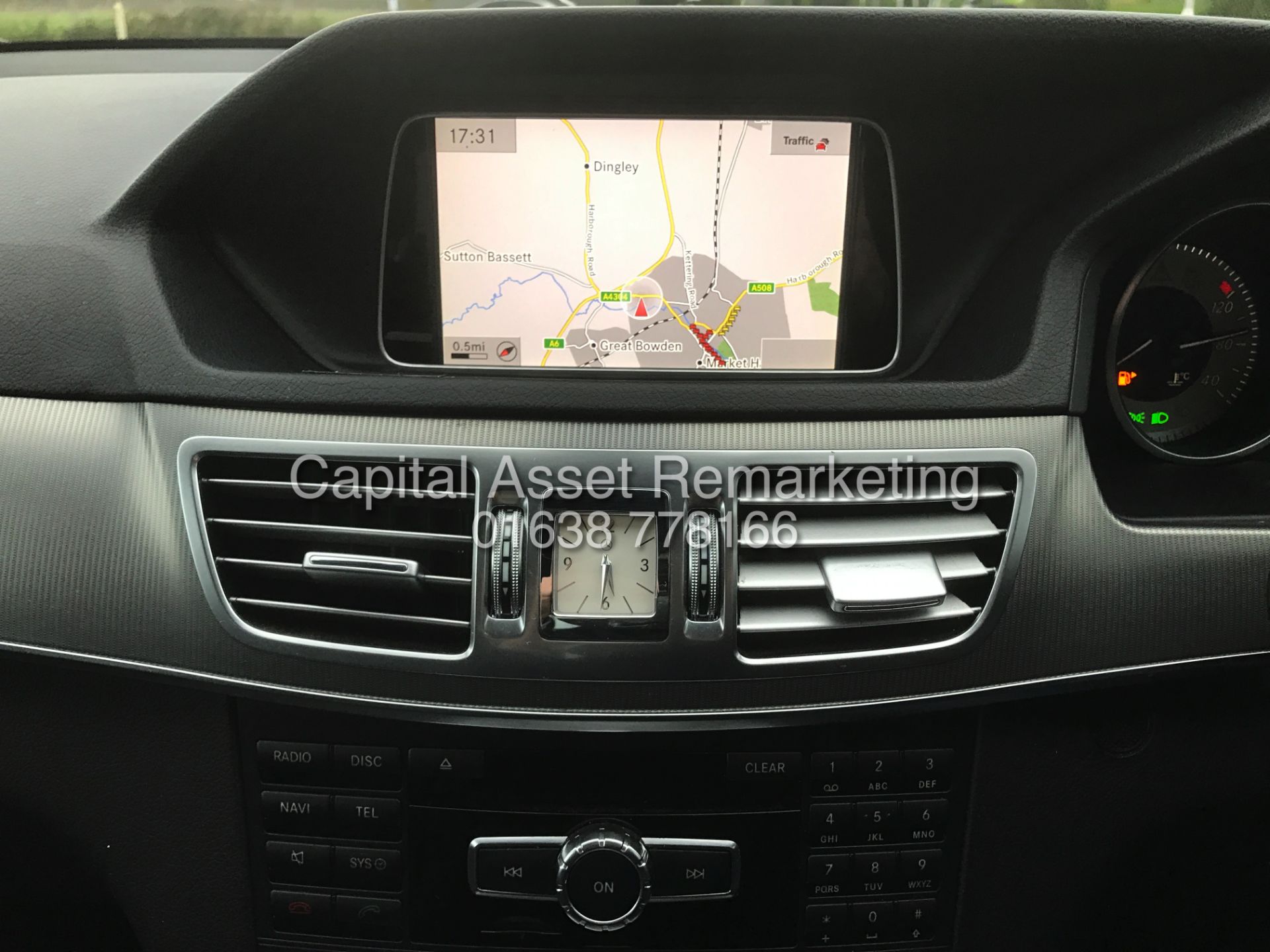 MERCEDES-BENZ E220 CDI '4 DOOR SALOON' (2015 MODEL) '7G TRONIC AUTO - LEATHER - COMMAND SAT NAV' - Image 20 of 26