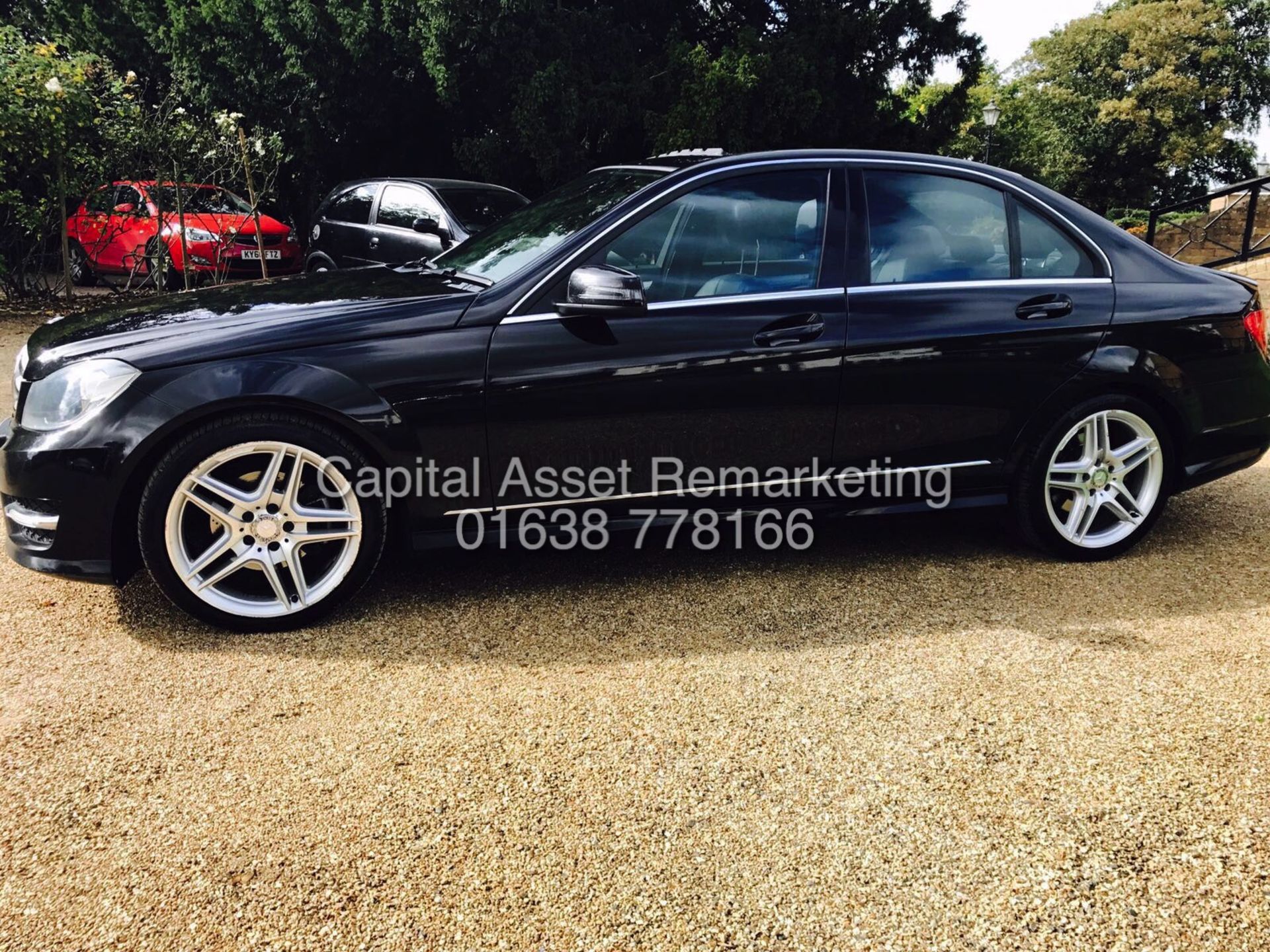 MERCEDES C220CDI "AMG SPORT" AUTO (2014 MODEL) COMMAND - LEATHER - SUNROOF - 1 OWNER FROM NEW FSH - Image 4 of 22