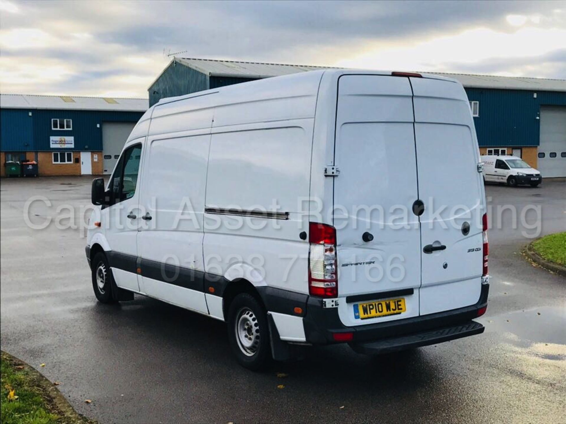 MERCEDES-BENZ SPRINTER CDI 'MWB HI-ROOF' (2010) **FRIDGE / FREEZER VAN** (1 COMPANY OWNER) *AIR CON* - Image 3 of 23