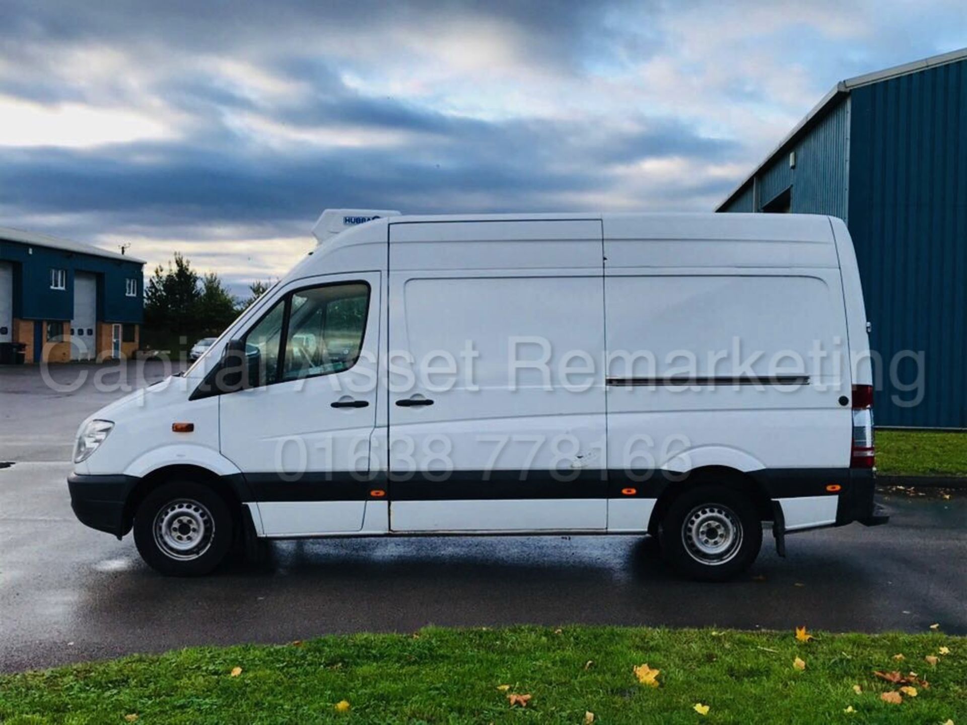 MERCEDES-BENZ SPRINTER CDI 'MWB HI-ROOF' (2010) **FRIDGE / FREEZER VAN** (1 COMPANY OWNER) *AIR CON* - Image 2 of 23