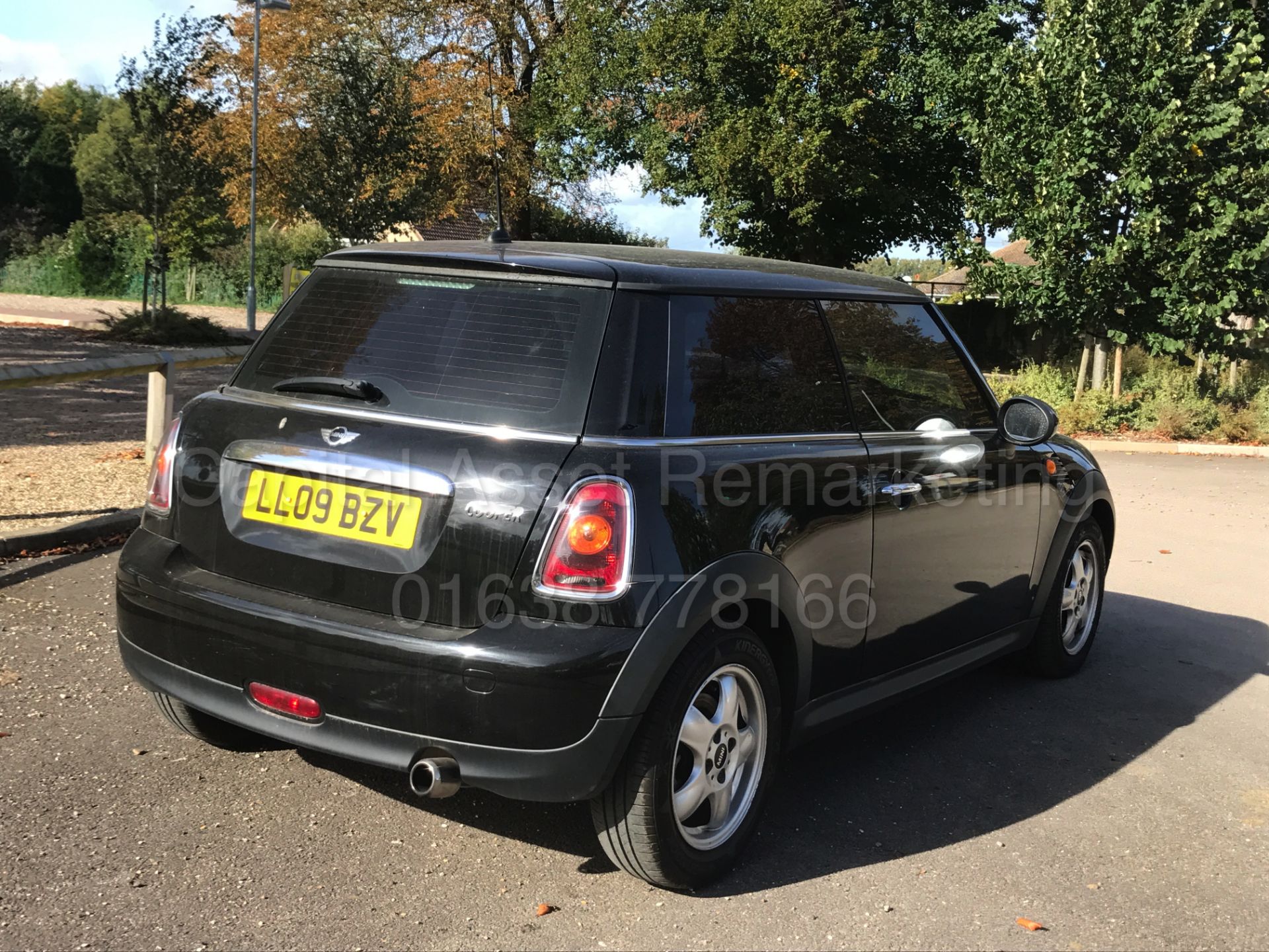 MINI COOPER '3 DOOR HATCHBACK' (2009) '1.6 PETROL - 6 SPEED - STOP / START' (NO VAT - SAVE 20%) - Image 6 of 26