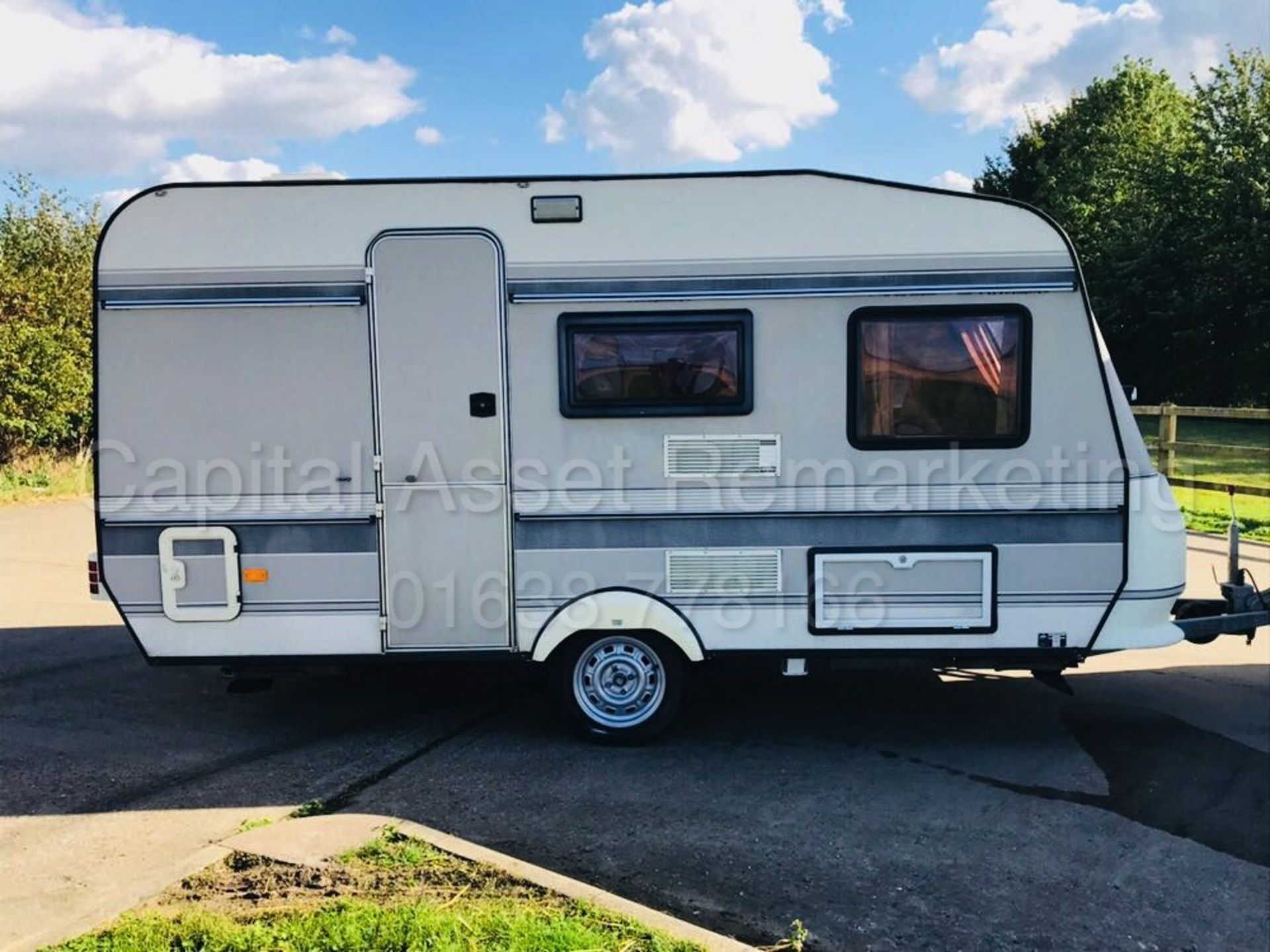 HOBBY 'PRESTIGE DELUXÊ' **4 BERTH TOURING CARAVAN** (NO VAT - SAVE 20%)