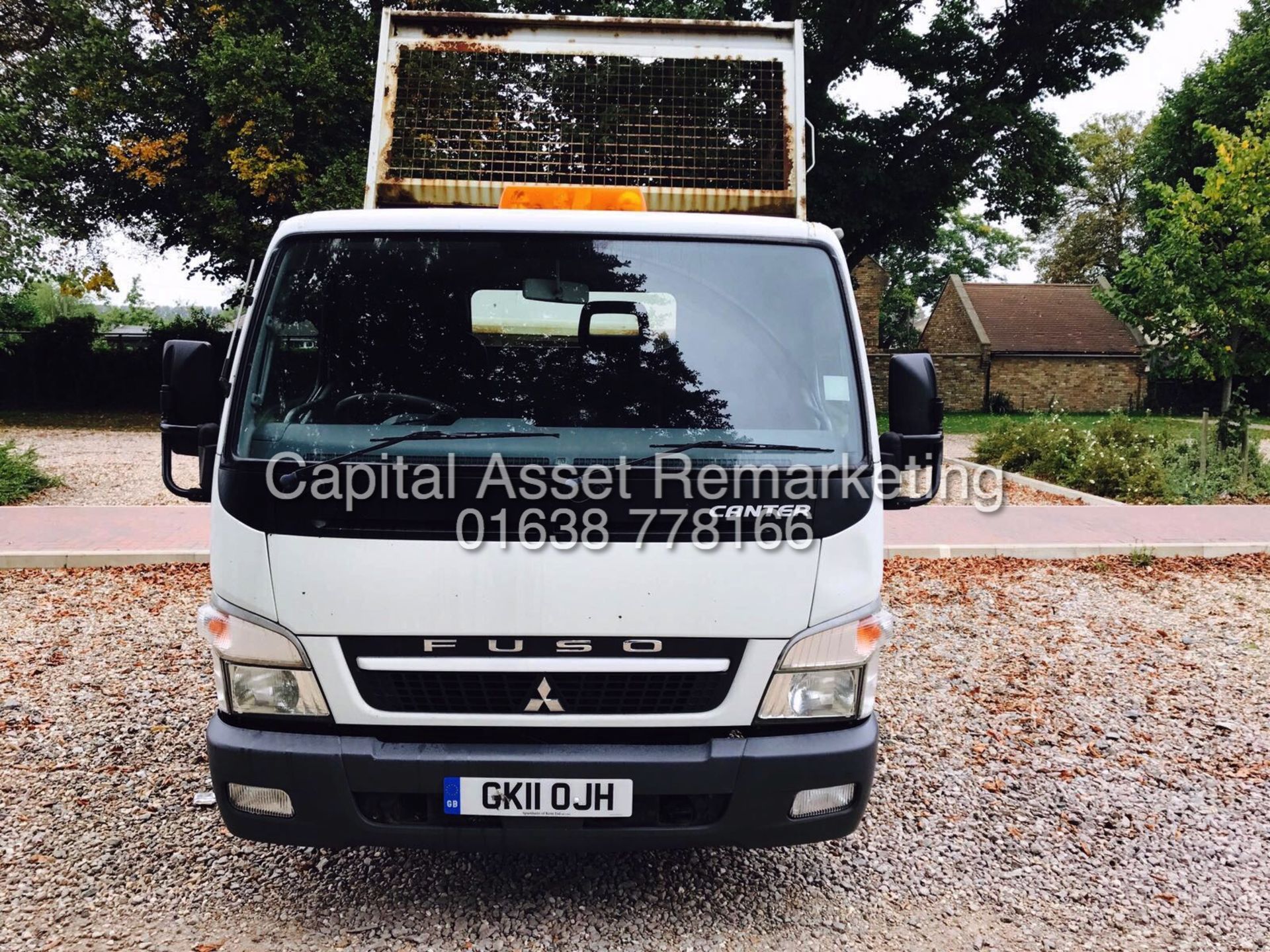 MITSUBISHI CANTER 3.0D 35C13 "130BHP-6 SPEED" TWIN WHEEL TIPPER (11 REG) 1 OWNER) - Image 2 of 15