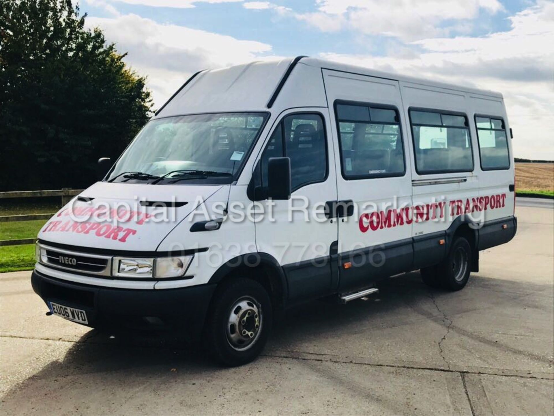 IVECO DAILY 40C13 LWB HI-ROOF (2006 - 06 REG) *17 SEATER COACH / MINI-BUS* '2.8 -130 BHP - 6 SPEED' - Image 3 of 26