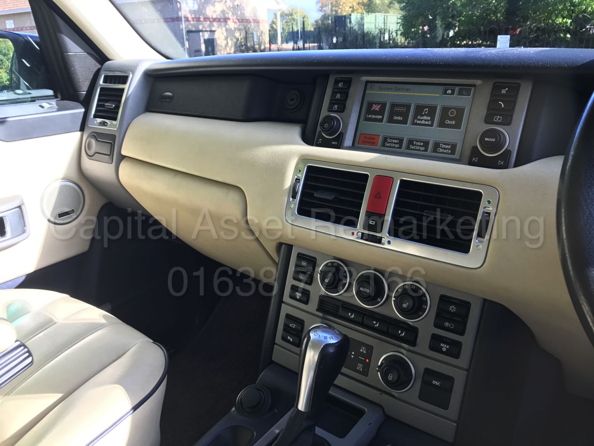 RANGE ROVER VOGUE 'HSE' (2006 - 06 REG) '2.9 TD6 - 177 BHP - AUTO' *FULL SERVICE HISTORY* (NO VAT) - Image 23 of 36