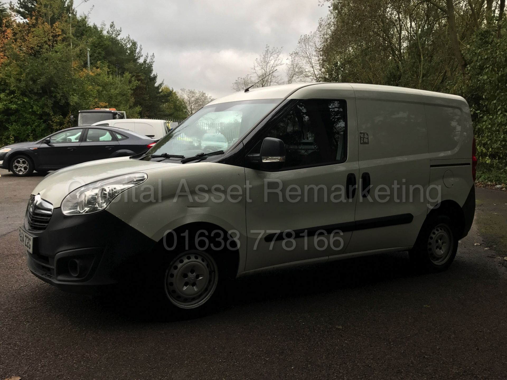 VAUXHALL COMBO 2000 L1H1 (2015 MODEL) 'CDTI - 90 BHP' (1 FORMER COMPANY OWNER FROM NEW) *50 MPG+* - Image 5 of 25