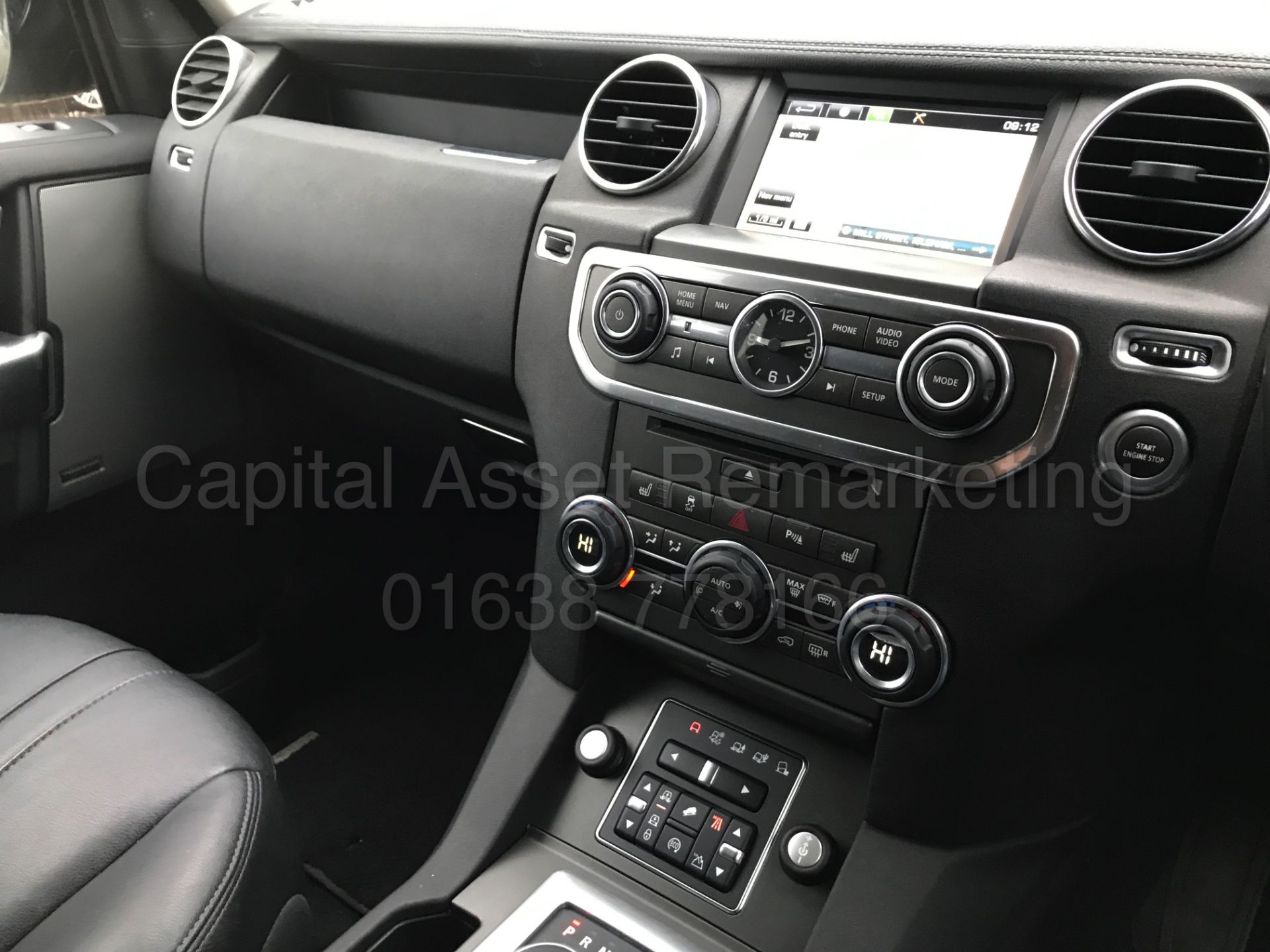 ON SALE LAND ROVER DISCOVERY 4 (2014) '3.0 SDV6 - 8 SPEED AUTO - LEATHER - SAT NAV -7 SEATER'1 OWNER - Image 30 of 41