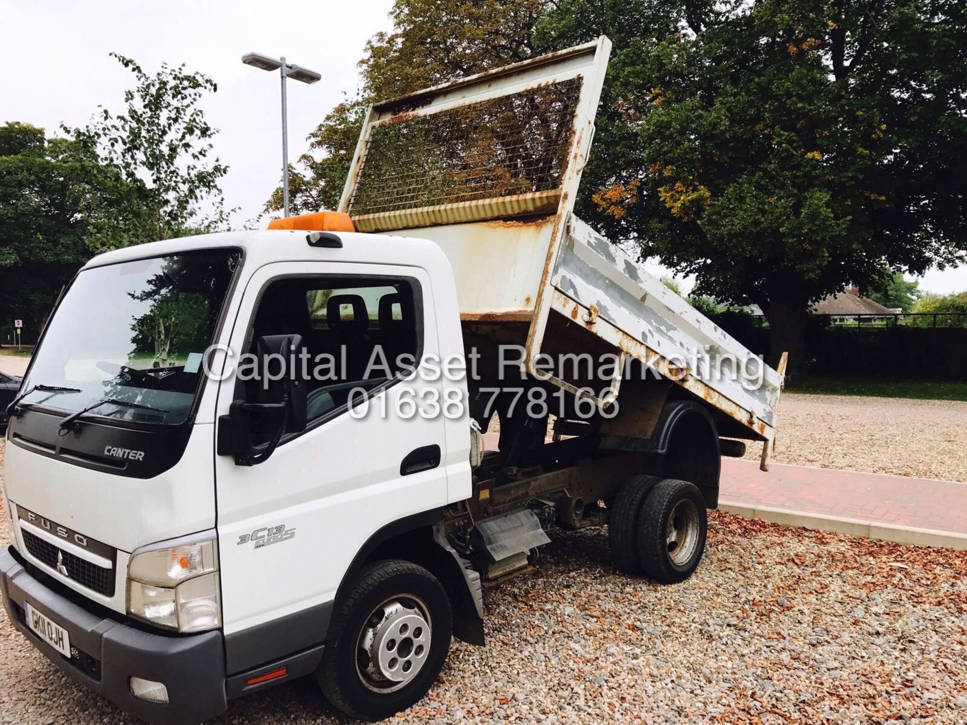 MITSUBISHI CANTER 3.0D 35C13 "130BHP-6 SPEED" TWIN WHEEL TIPPER (11 REG) 1 OWNER) - Image 3 of 15