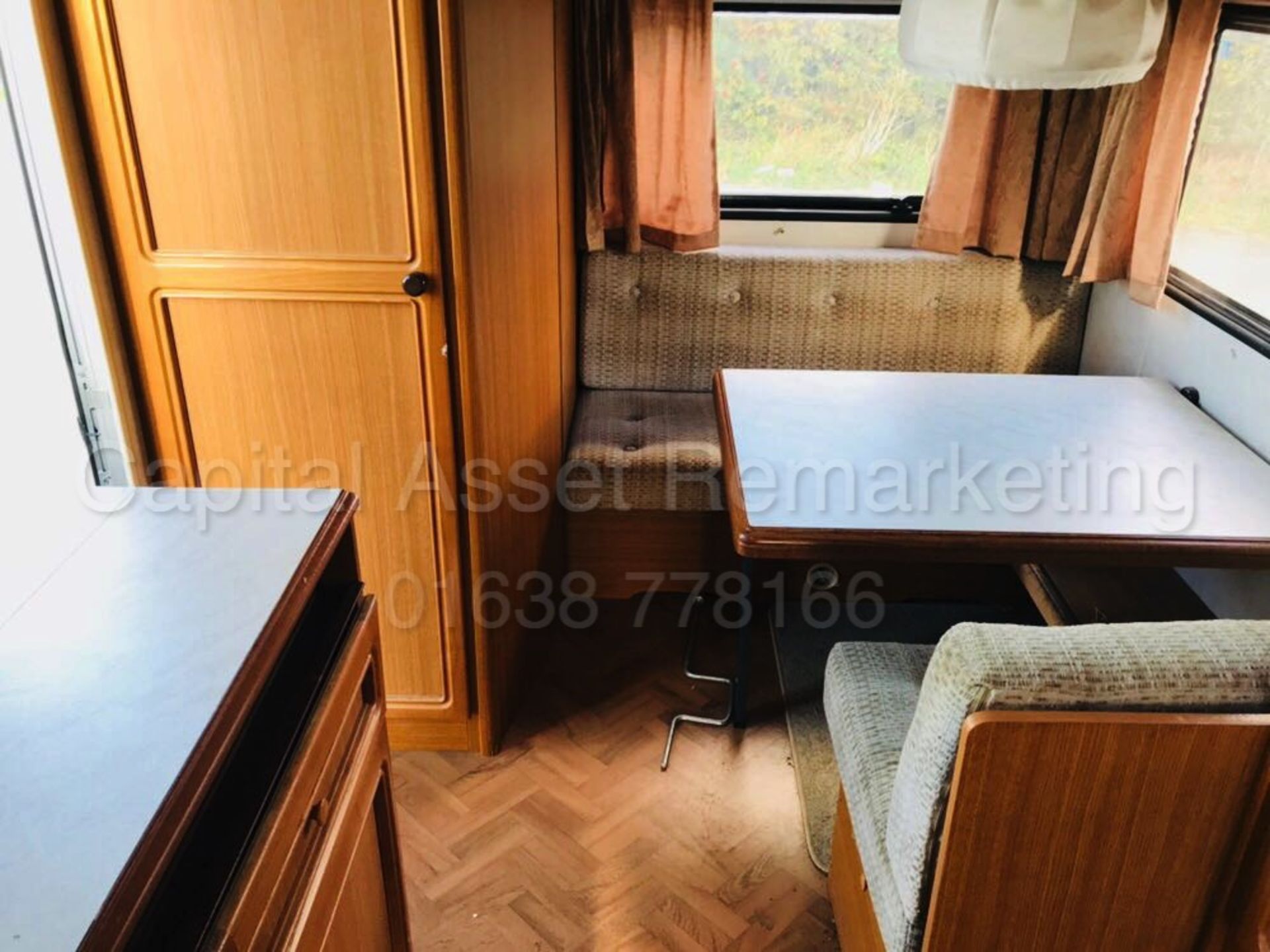 HOBBY 'PRESTIGE DELUXÊ' **4 BERTH TOURING CARAVAN** (NO VAT - SAVE 20%) - Image 24 of 24