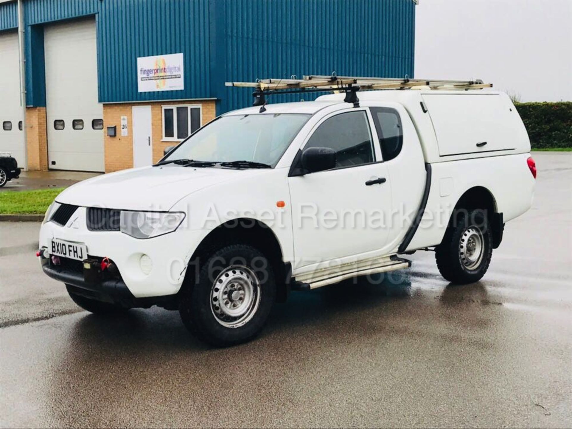 MITSUBISHI L200 '4 SEATER - SPACE CAB' (2010 - 10 REG) '2.5 Di-D - 136 BHP - 5 SPEED' - Image 3 of 27