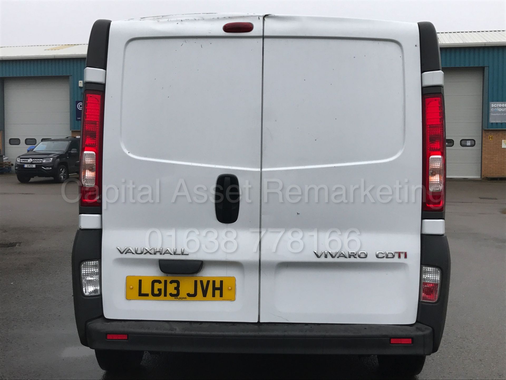 (ON SALE) VAUXHALL VIVARO 2700 SWB (2013 - 13 REG) '2.0 CDTI - 115 BHP - 6 SPEED' **AIR CON - Image 7 of 25