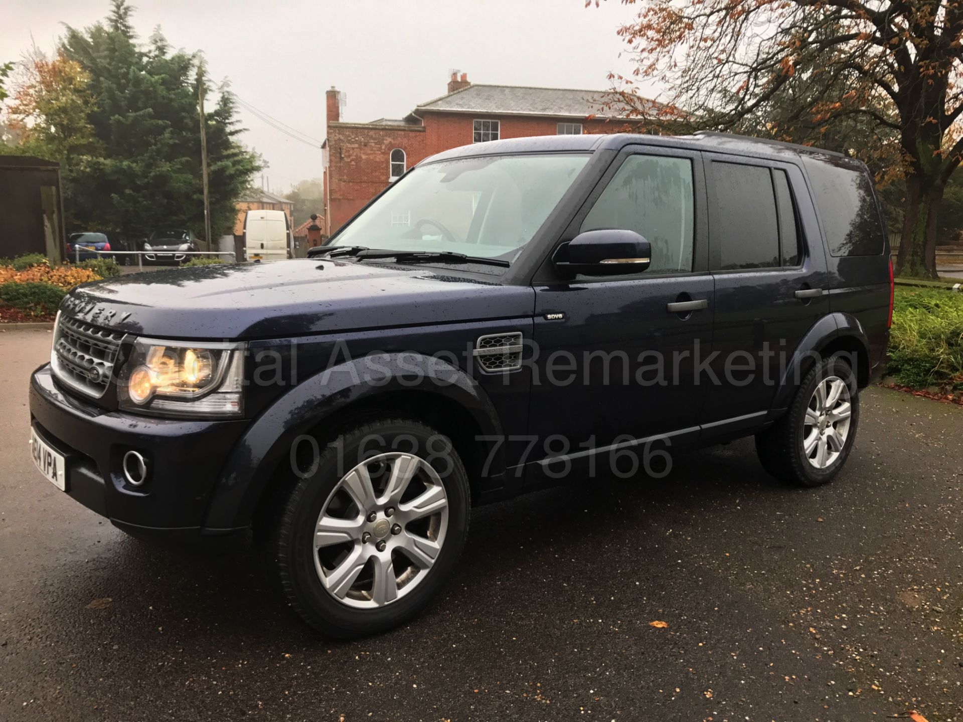 ON SALE LAND ROVER DISCOVERY 4 (2014) '3.0 SDV6 - 8 SPEED AUTO - LEATHER - SAT NAV -7 SEATER'1 OWNER - Image 6 of 41