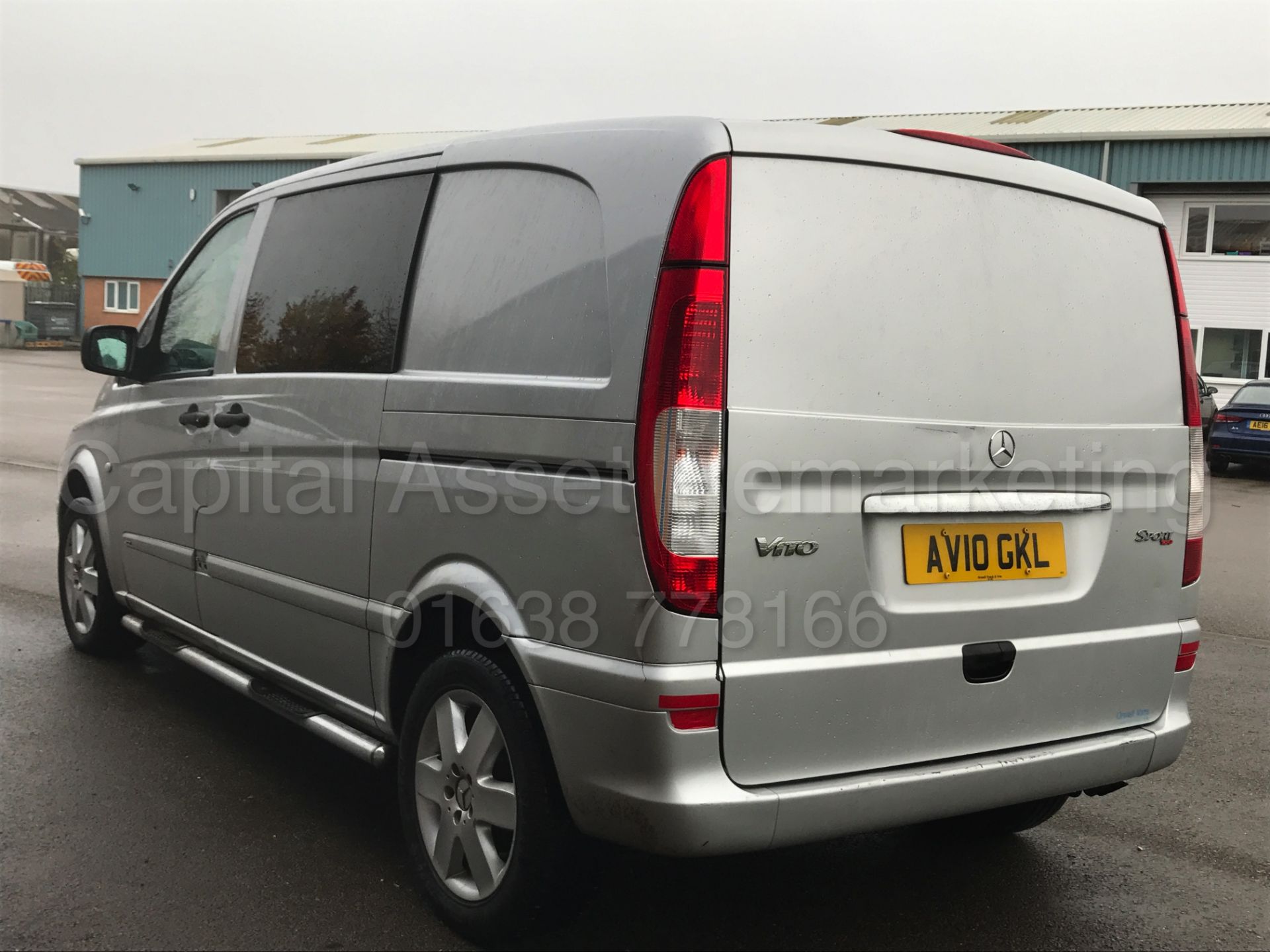 MERCEDES VITO *SPORT* '5 SEATER DUELINER' (2010 - 10 REG) '2.1 CDI - 150 BHP - 6 SPEED' **AIR CON** - Image 4 of 35