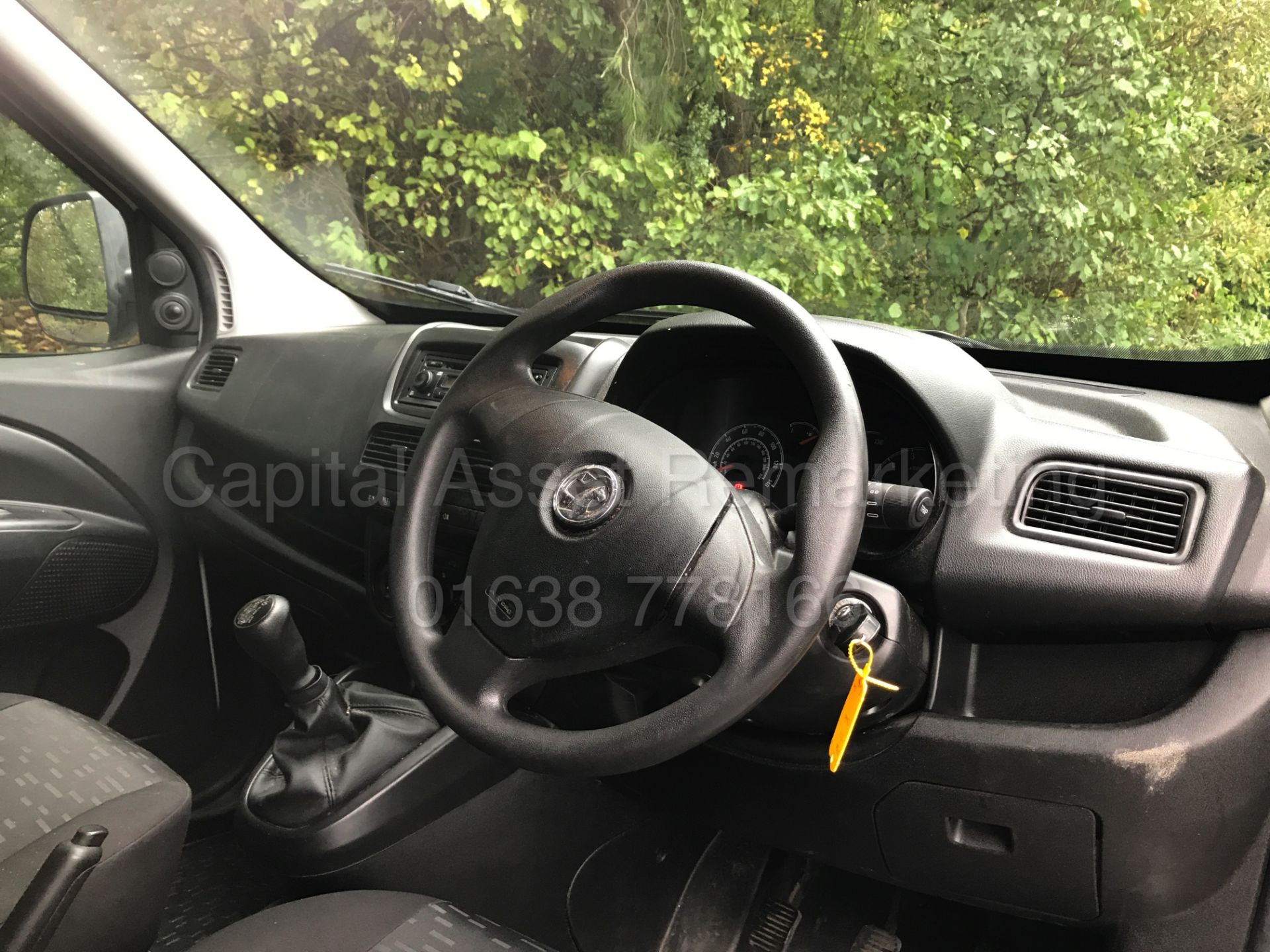 VAUXHALL COMBO 2000 L1H1 (2015 MODEL) 'CDTI - 90 BHP' (1 FORMER COMPANY OWNER FROM NEW) *50 MPG+* - Image 18 of 25