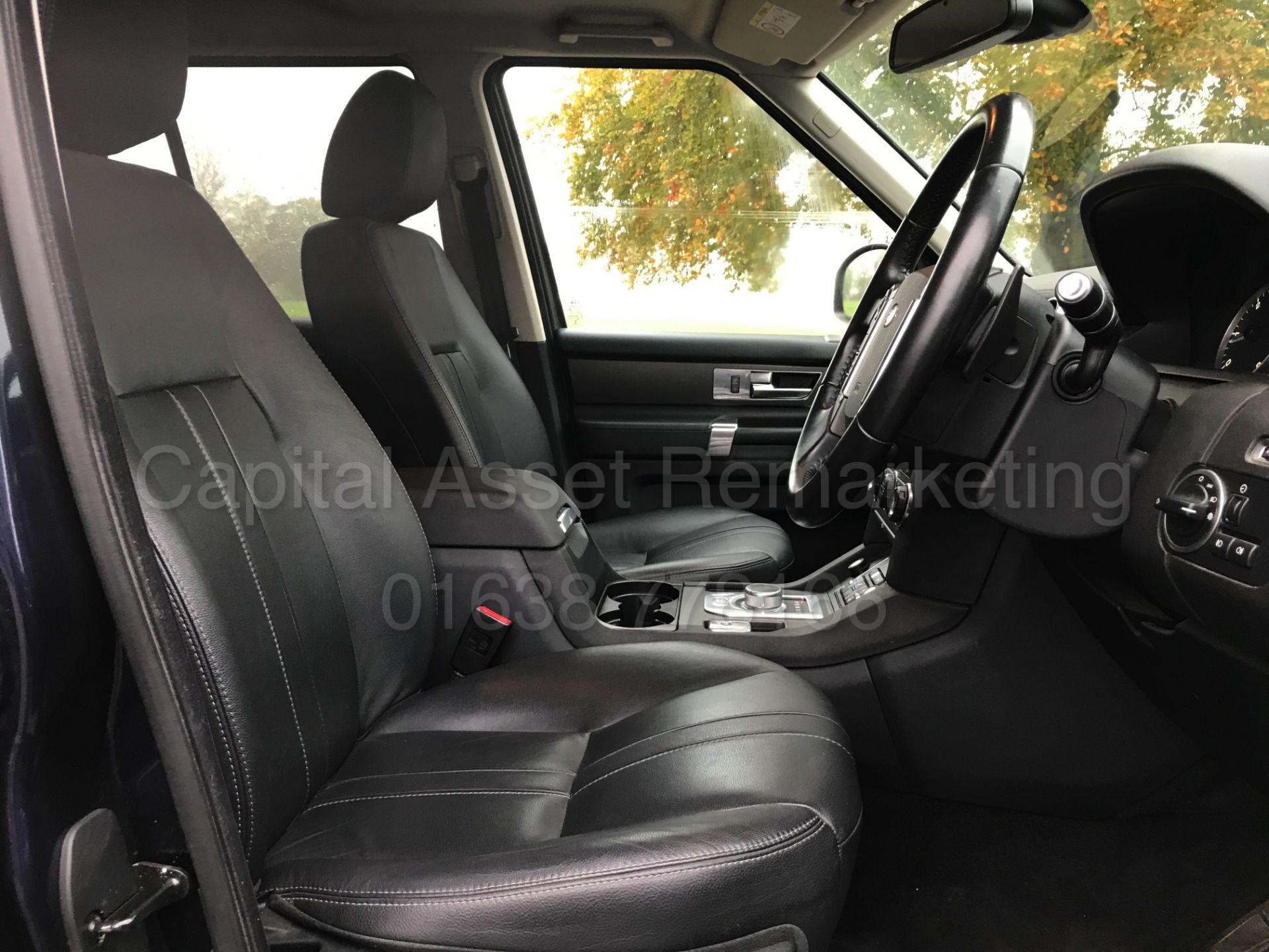 ON SALE LAND ROVER DISCOVERY 4 (2014) '3.0 SDV6 - 8 SPEED AUTO - LEATHER - SAT NAV -7 SEATER'1 OWNER - Image 26 of 41