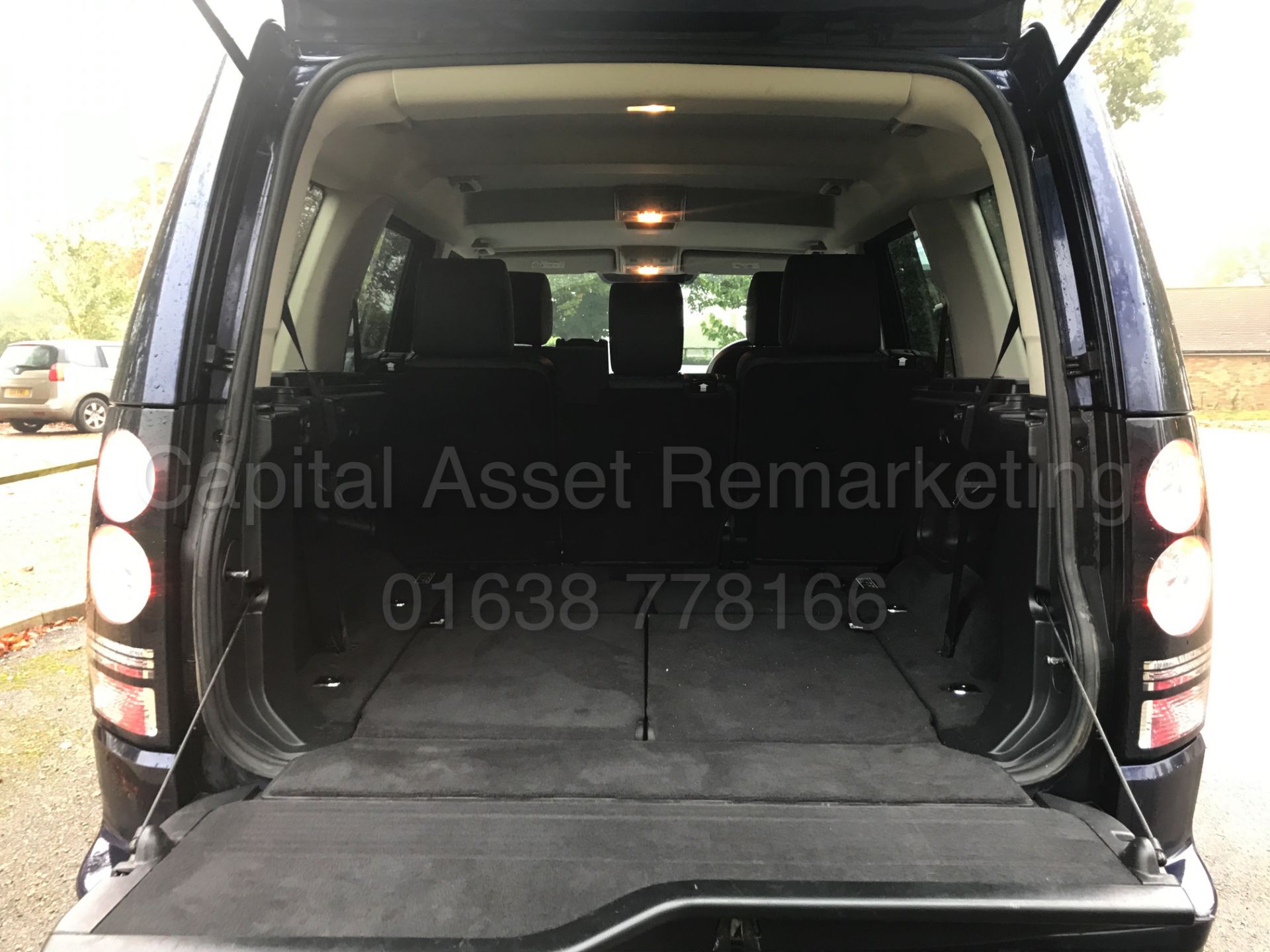 ON SALE LAND ROVER DISCOVERY 4 (2014) '3.0 SDV6 - 8 SPEED AUTO - LEATHER - SAT NAV -7 SEATER'1 OWNER - Image 20 of 41