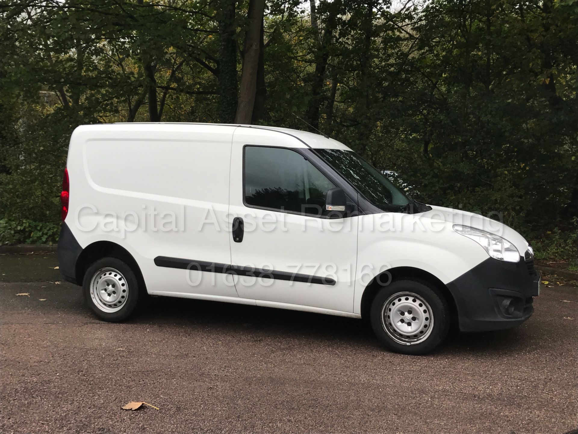 VAUXHALL COMBO 2000 L1H1 (2015 MODEL) 'CDTI - 90 BHP' (1 FORMER COMPANY OWNER FROM NEW) *50 MPG+* - Image 9 of 25