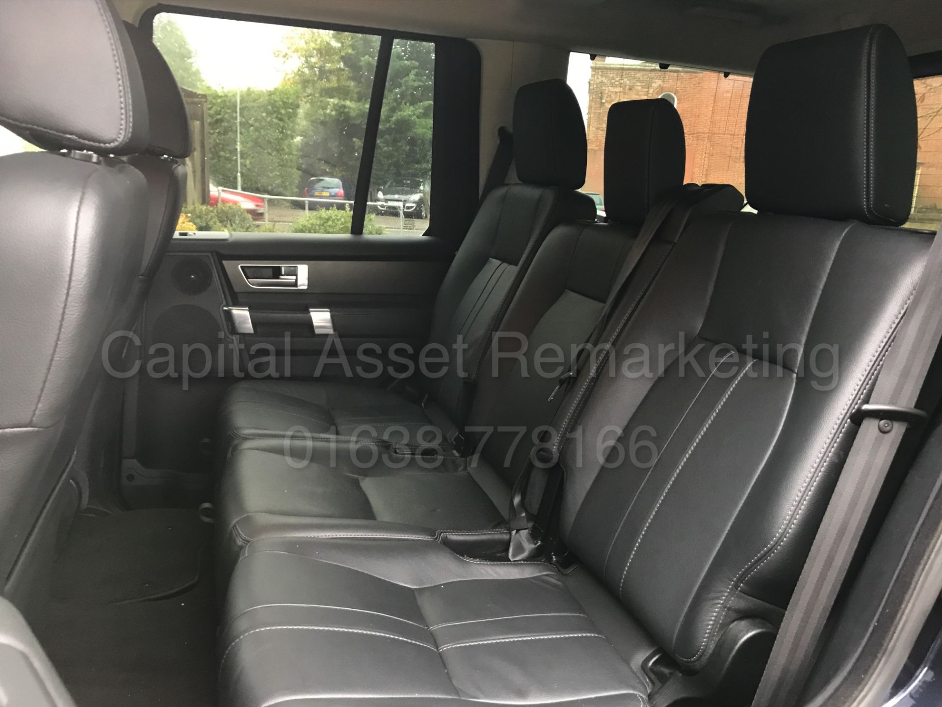 ON SALE LAND ROVER DISCOVERY 4 (2014) '3.0 SDV6 - 8 SPEED AUTO - LEATHER - SAT NAV -7 SEATER'1 OWNER - Image 17 of 41