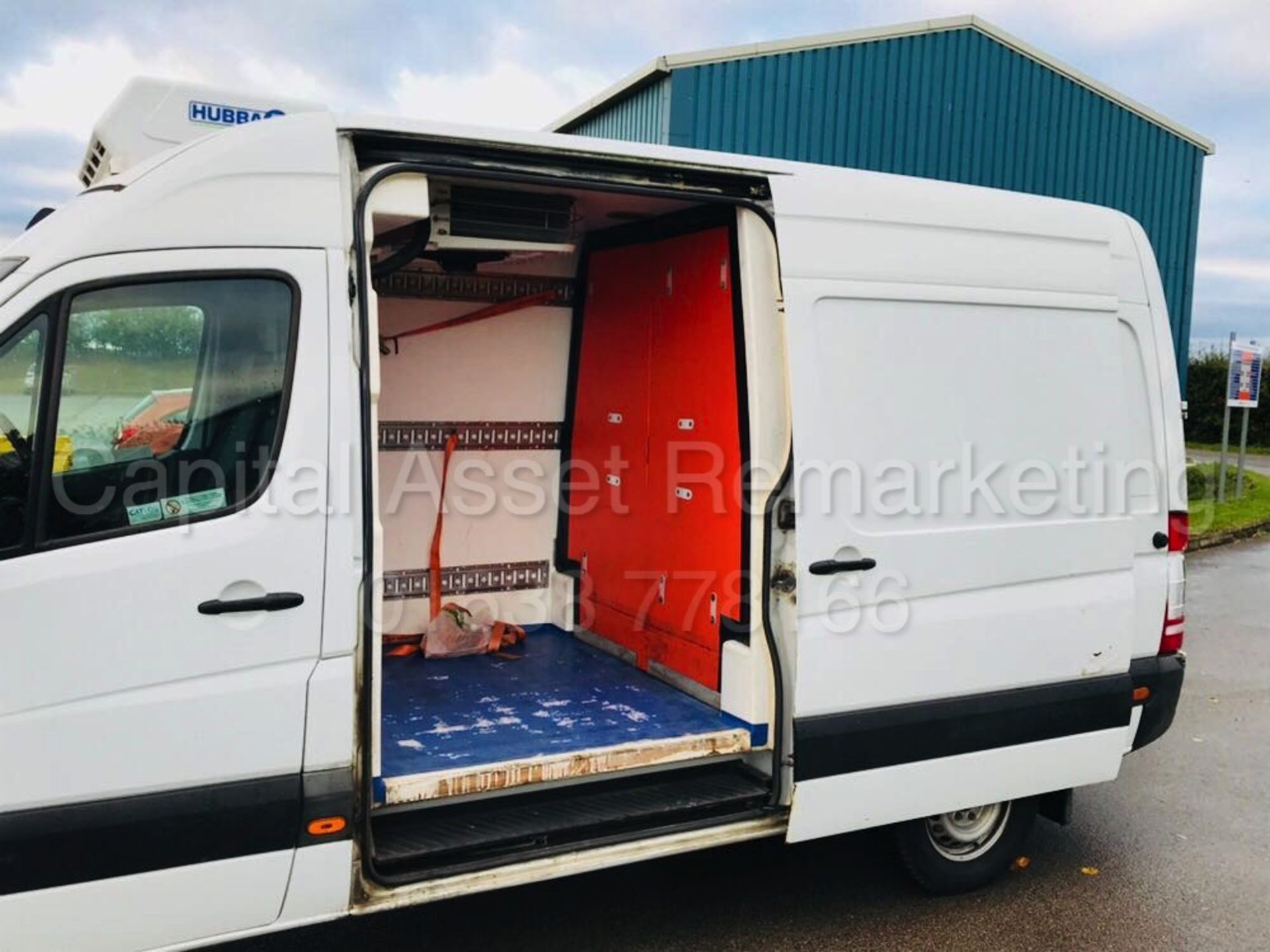 MERCEDES-BENZ SPRINTER CDI 'MWB HI-ROOF' (2010) **FRIDGE / FREEZER VAN** (1 COMPANY OWNER) *AIR CON* - Image 11 of 23