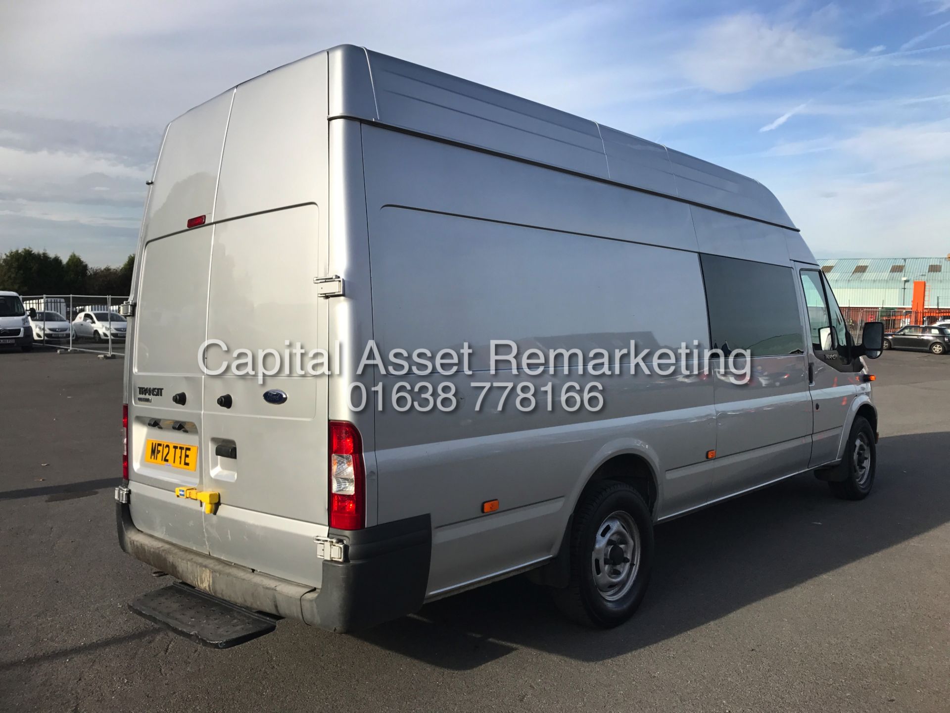 FORD TRANSIT T350EL 2.2TDCI "125" EXTRA LONG WHEEL BASE (JUMBO) 12 REG - 1 KEEPER -SILVER - RACE VAN - Image 2 of 13