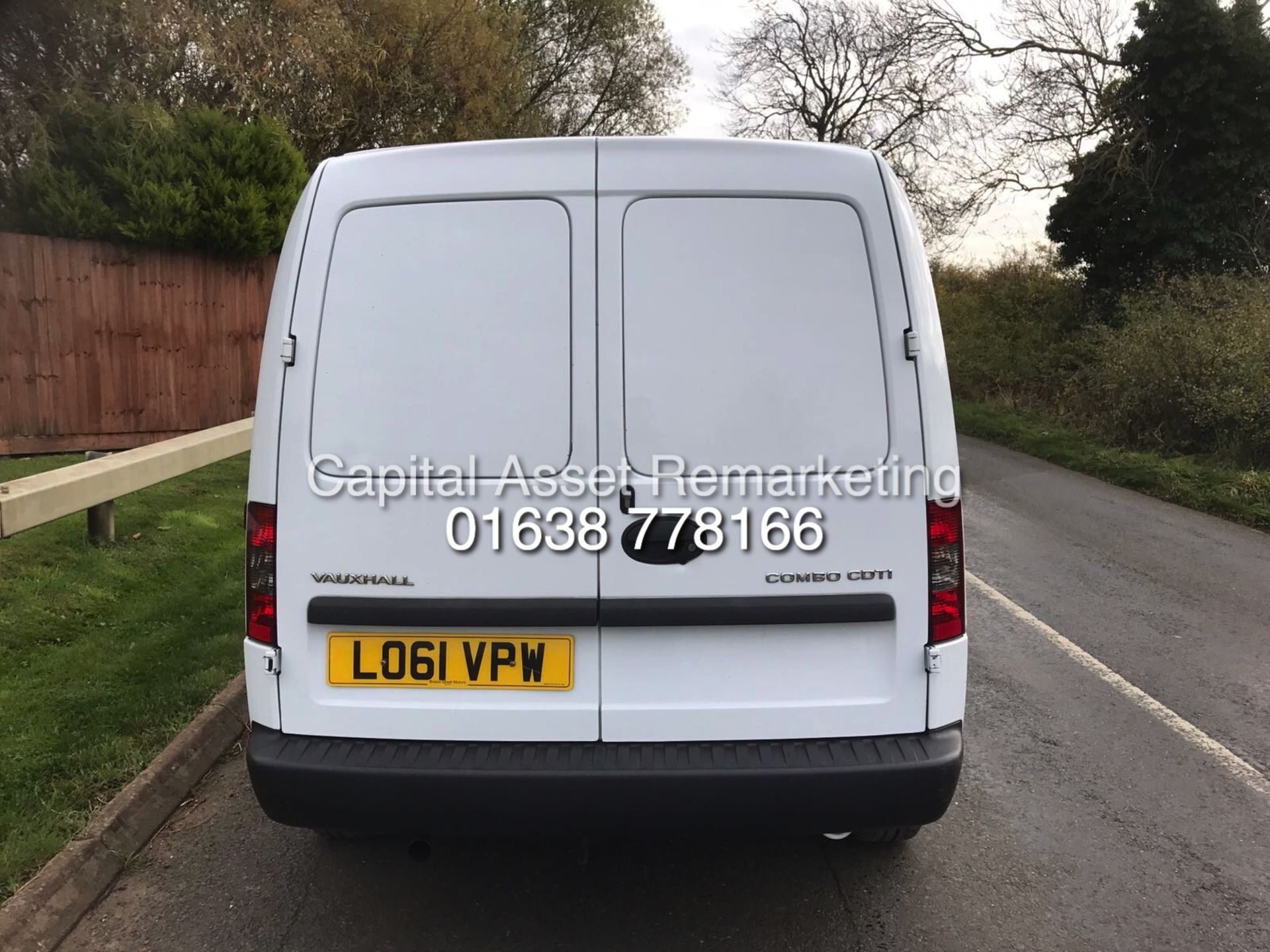 VAUXHALL COMBO "SPECIAL EQUIPMENT" (2012 MODEL) SIDE LOADING DOOR - ALLOY WHEELS (NO VAT TO PAY) - Image 4 of 11