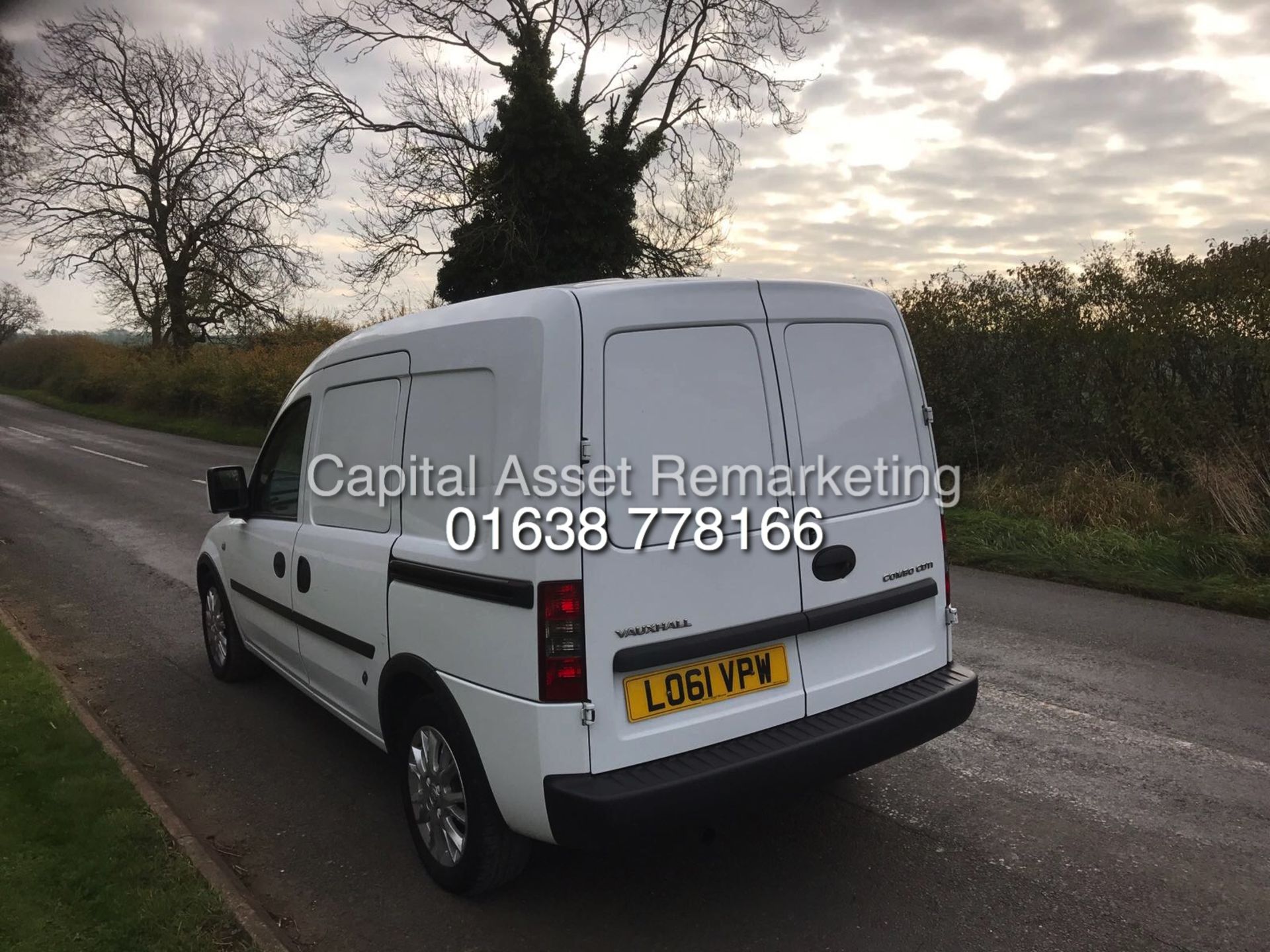 VAUXHALL COMBO "SPECIAL EQUIPMENT" (2012 MODEL) SIDE LOADING DOOR - ALLOY WHEELS (NO VAT TO PAY) - Image 5 of 11