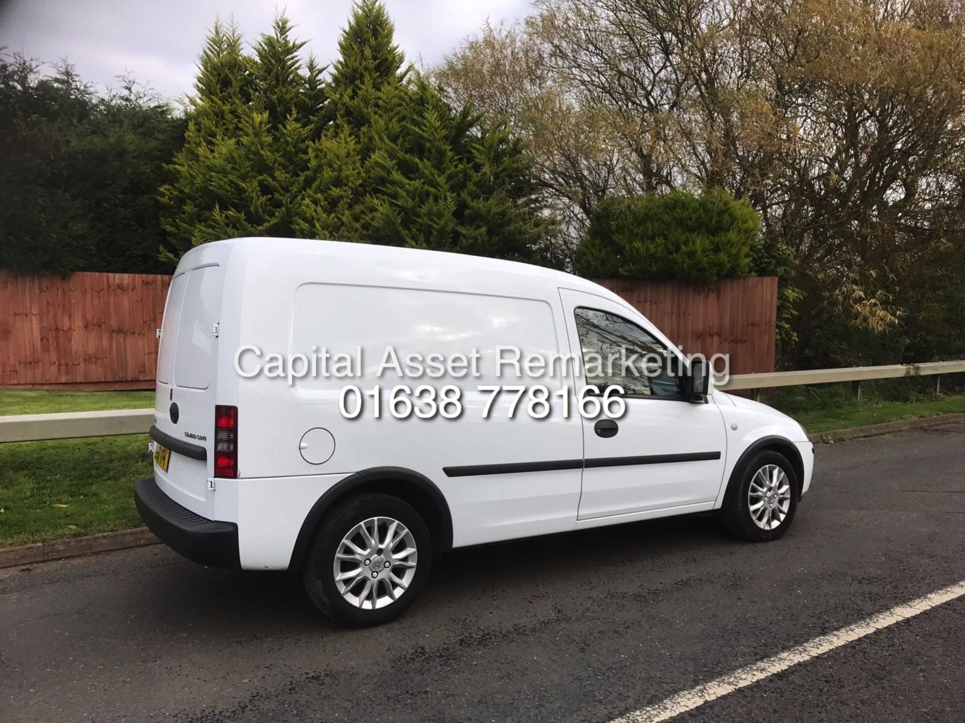 VAUXHALL COMBO "SPECIAL EQUIPMENT" (2012 MODEL) SIDE LOADING DOOR - ALLOY WHEELS (NO VAT TO PAY) - Image 3 of 11