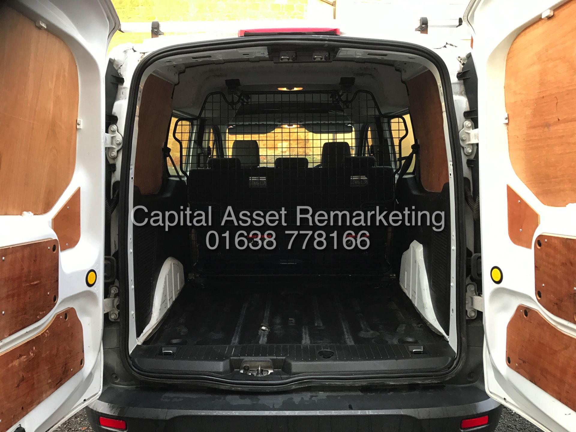 FORD TRANSIT CONNECT 1.6TDCI T230 (2015 MODEL) DUELINER / CREW VAN / COMBI VAN - 1 OWNER FSH *RARE* - Image 21 of 22