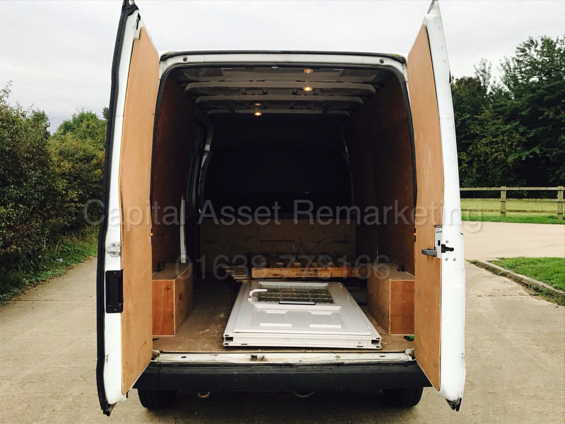 (ON SALE) FORD TRANSIT 125 T350 'LWB HI-ROOF' (2013) '2.2 TDCI - 125 PS - 6 SPEED' (NO VAT-SAVE 20%) - Image 6 of 21