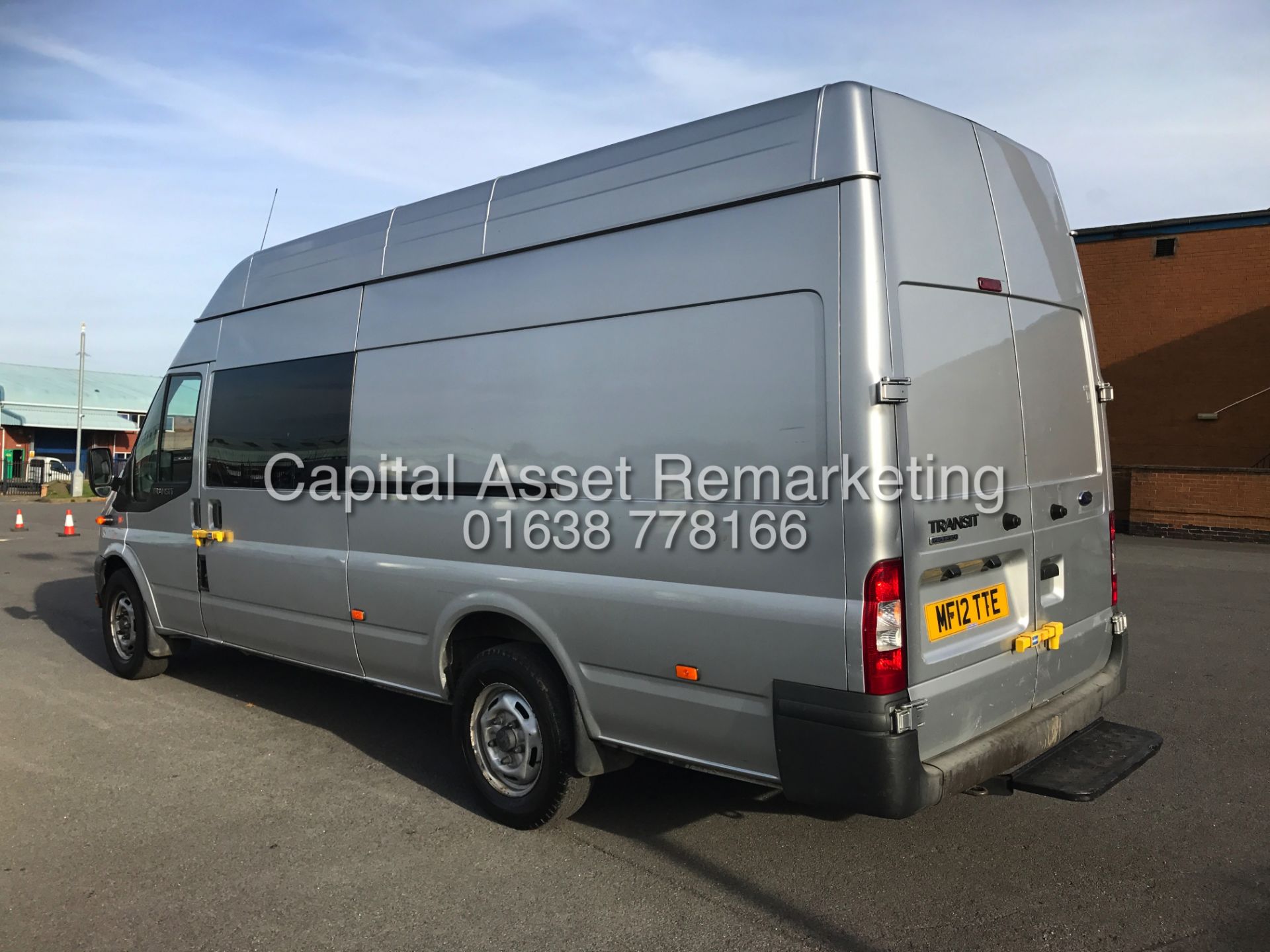 FORD TRANSIT T350EL 2.2TDCI "125" EXTRA LONG WHEEL BASE (JUMBO) 12 REG - 1 KEEPER -SILVER - RACE VAN - Image 3 of 13