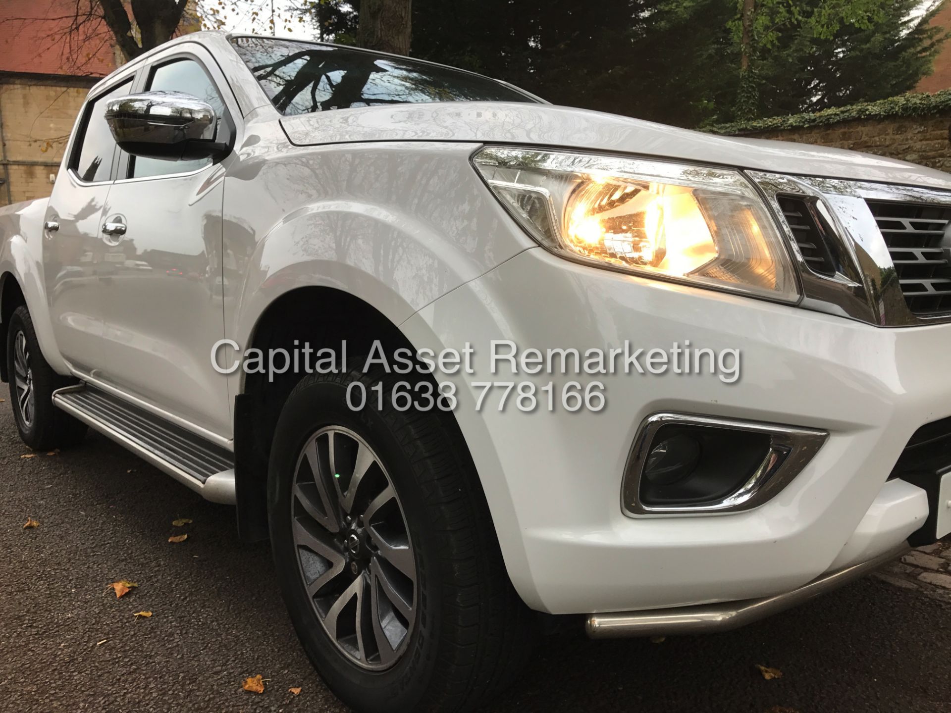 NISSAN NAVARA 'NP300' DOUBLE CAB PICK-UP (2016 - NEW MODEL) '2.3 DCI - 190 BHP - 6 SPEED' (1 OWNER) - Image 9 of 18