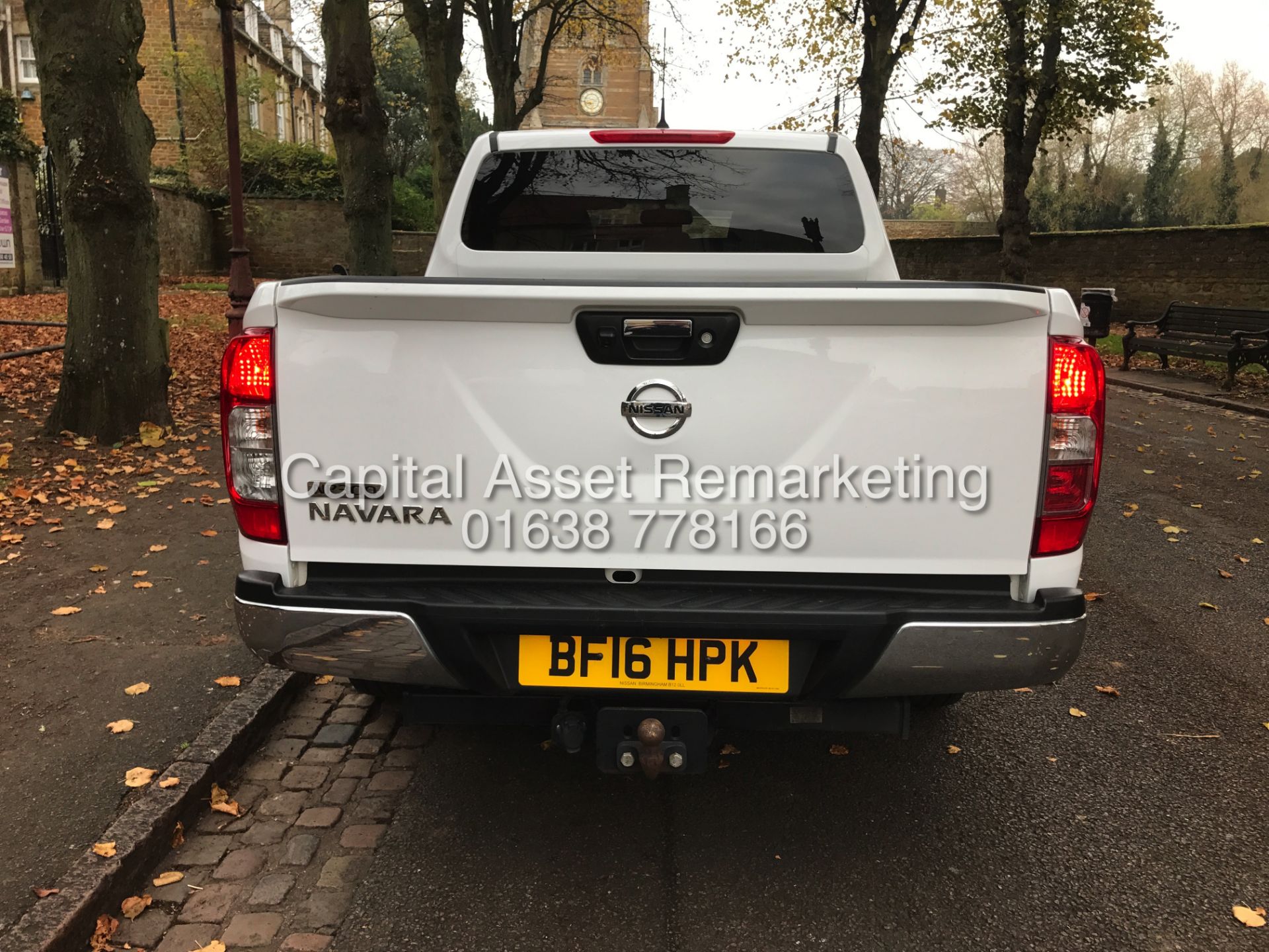 NISSAN NAVARA 'NP300' DOUBLE CAB PICK-UP (2016 - NEW MODEL) '2.3 DCI - 190 BHP - 6 SPEED' (1 OWNER) - Image 6 of 18