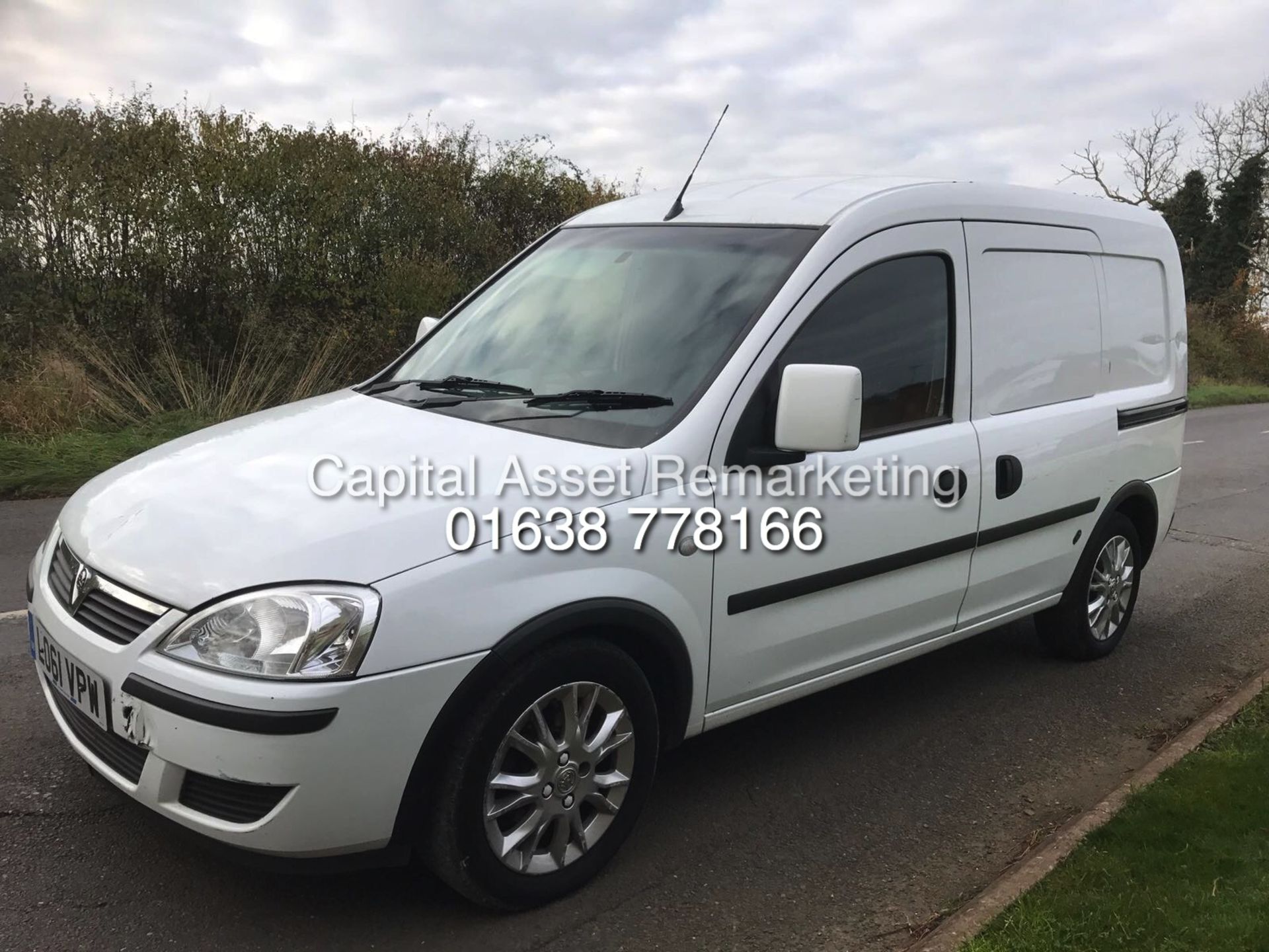 VAUXHALL COMBO "SPECIAL EQUIPMENT" (2012 MODEL) SIDE LOADING DOOR - ALLOY WHEELS (NO VAT TO PAY) - Image 2 of 11