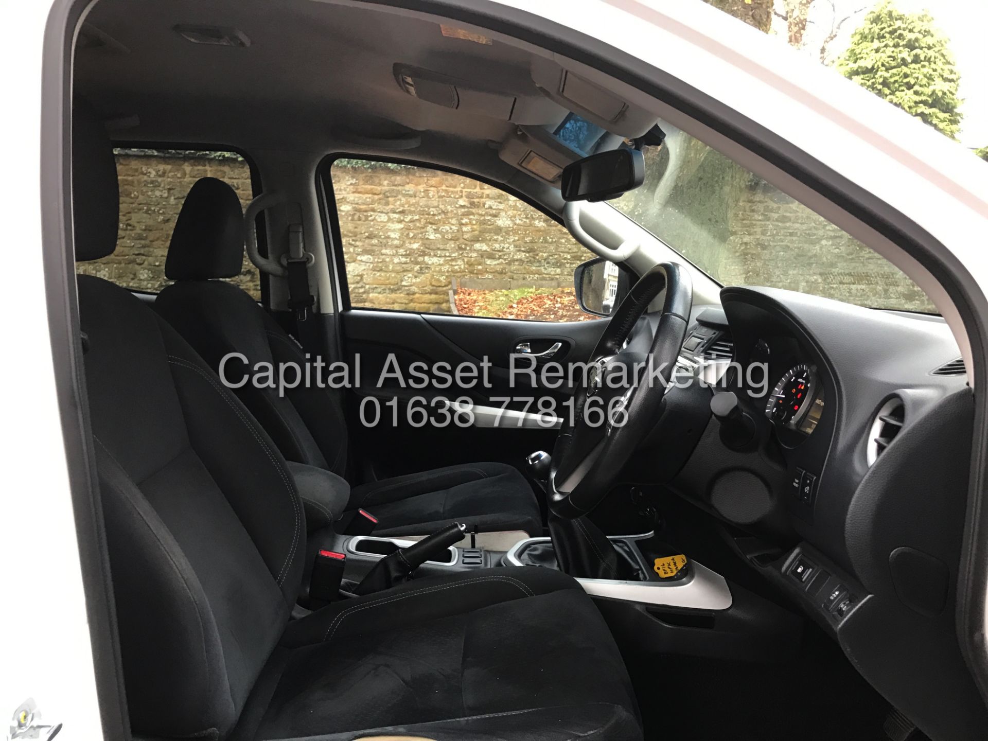 NISSAN NAVARA NP300 2.3DCI "190BHP - 6 SPEED" 1 OWNER (2016 NEW SHAPE) CLIMATE - GREAT SPEC !!! - Image 10 of 18