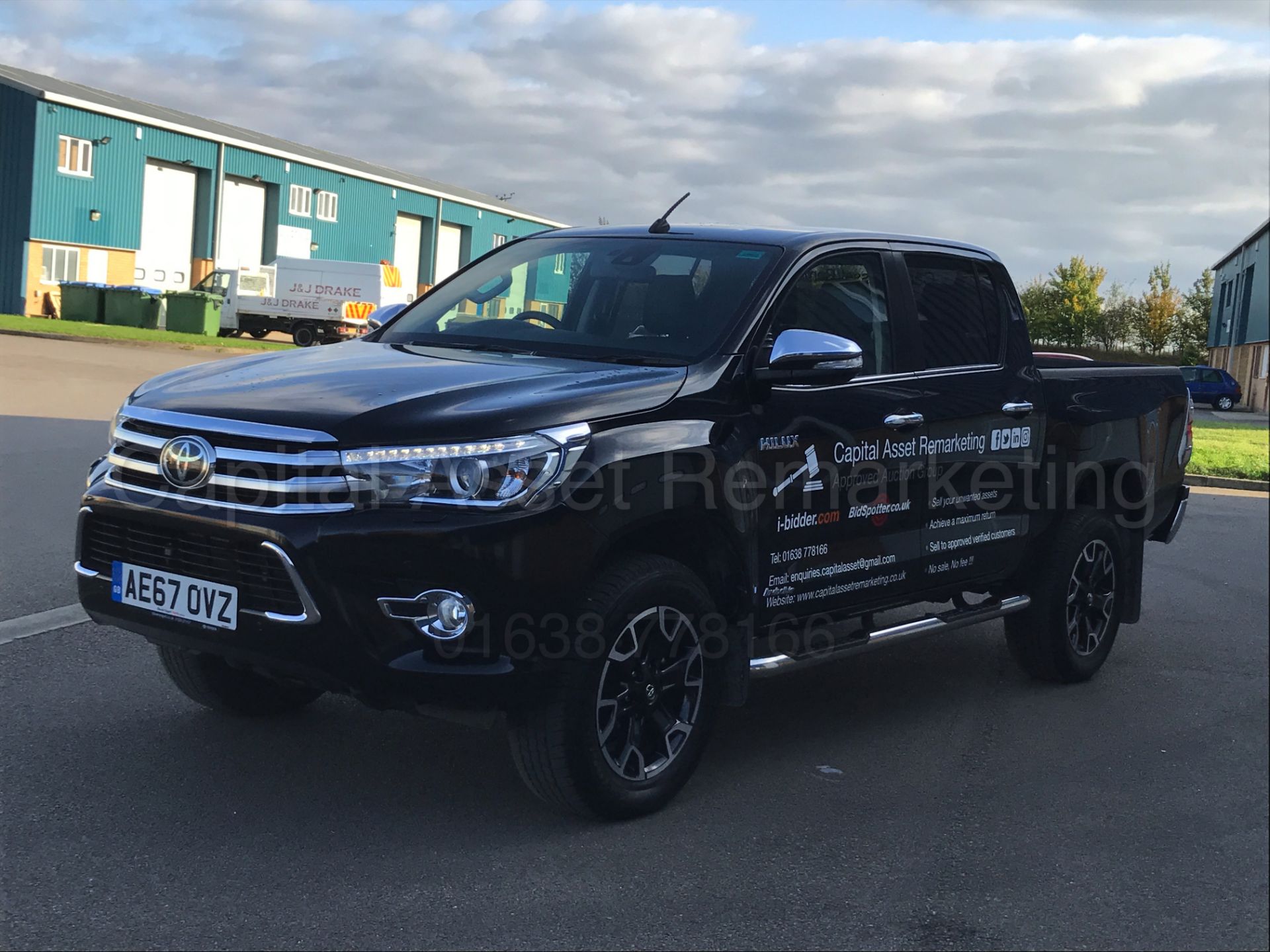 TOYOTA HILUX 'INVINCIBLE X' (2017 - 67 REG) D/CAB PICK-UP 'D-4D - AUTO - LEATHER - SAT NAV' *LOOK* - Image 5 of 55