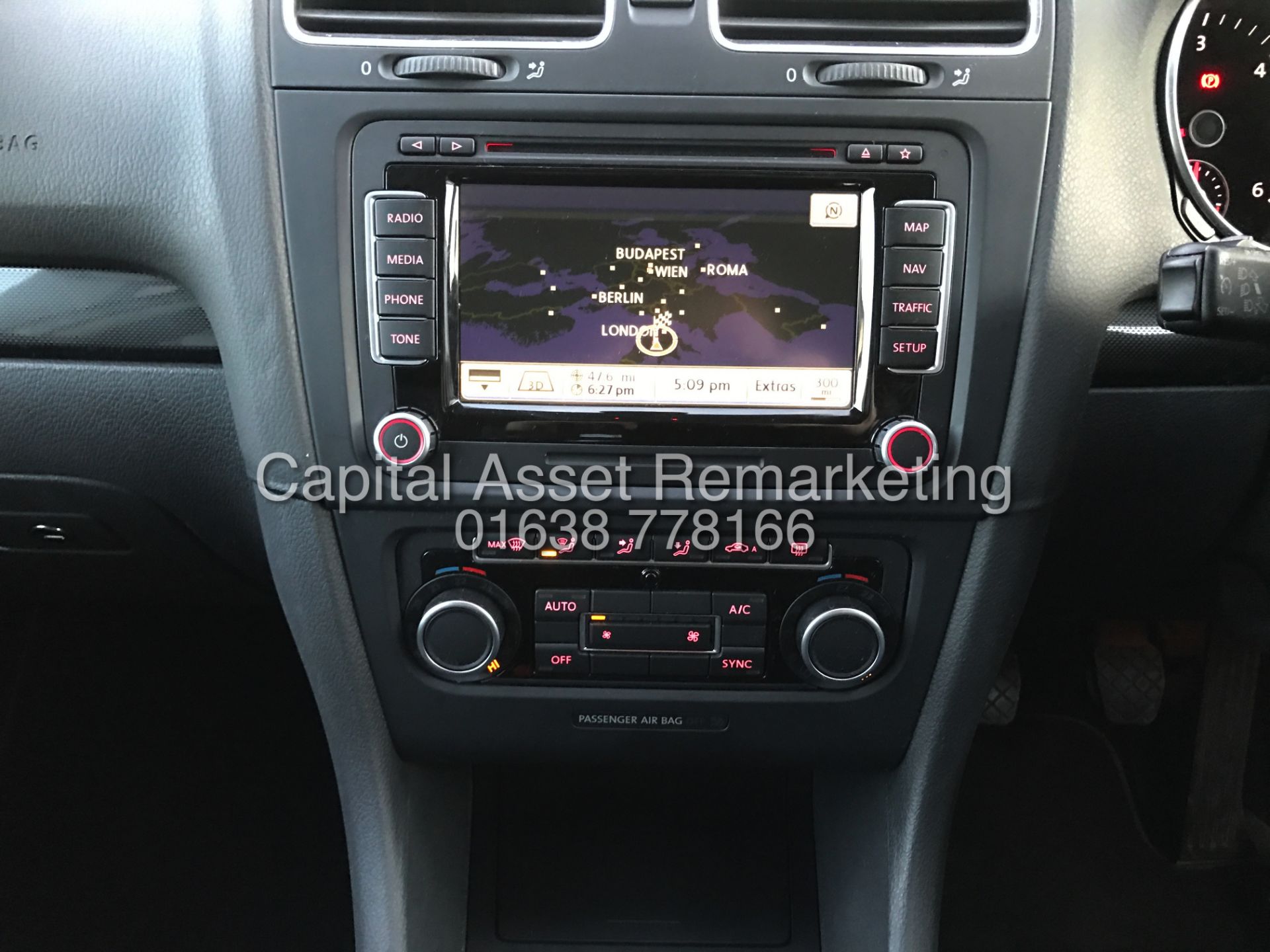 VOLKSWAGEN GOLF 2.0TDI "140BHP - 6 SPEED" SPECIAL EQUIPMENT - SAT NAV - REVERSE CAMARA - 1 OWNER SHP - Image 19 of 24