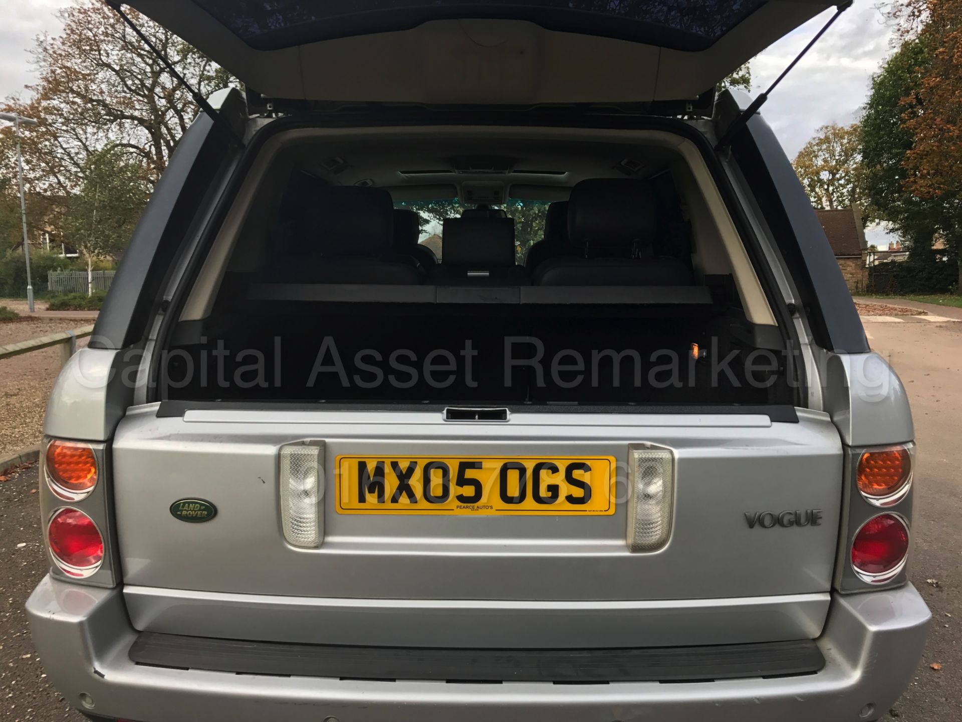 RANGE ROVER VOGUE (2005 - 05 REG) '3.0 DIESEL - AUTO - LEATHER - SAT NAV' *HUGE SPEC* (NO VAT) - Image 20 of 41