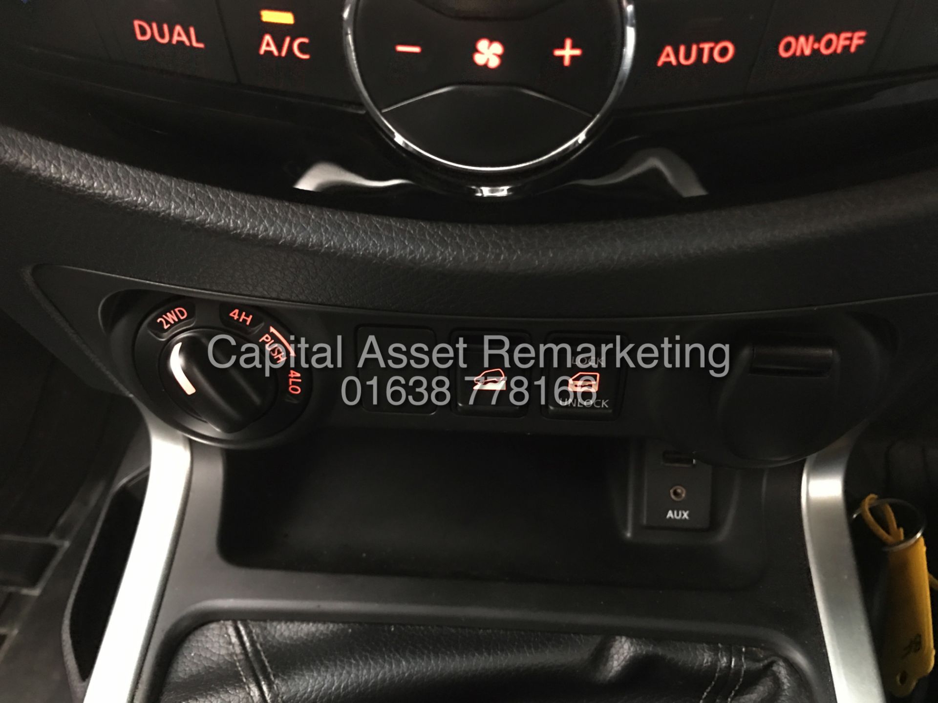 NISSAN NAVARA NP300 2.3DCI "190BHP - 6 SPEED" 1 OWNER (2016 NEW SHAPE) CLIMATE - GREAT SPEC !!! - Image 13 of 18