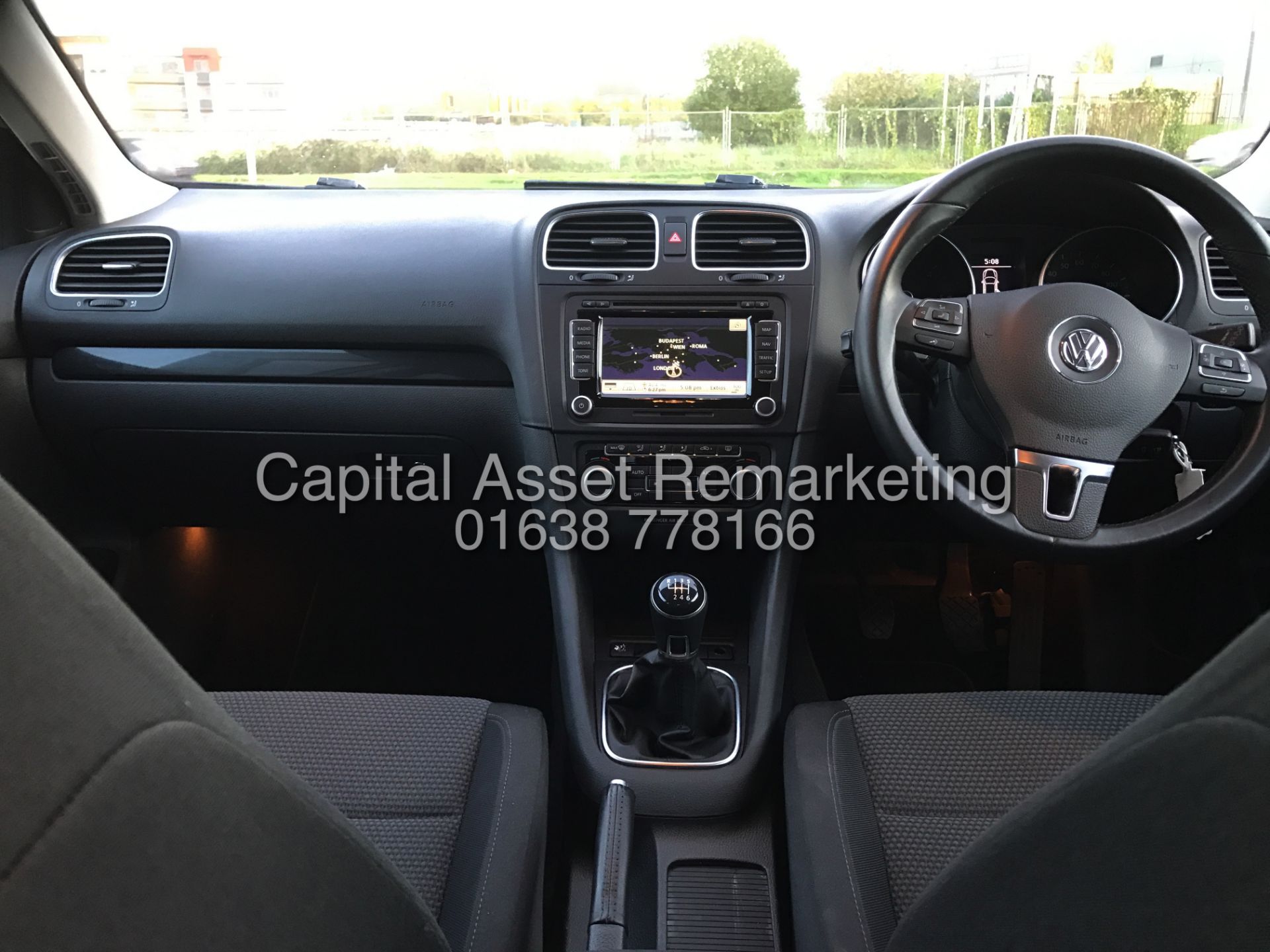 VOLKSWAGEN GOLF 2.0TDI "140BHP - 6 SPEED" SPECIAL EQUIPMENT - SAT NAV - REVERSE CAMARA - 1 OWNER SHP - Image 14 of 24