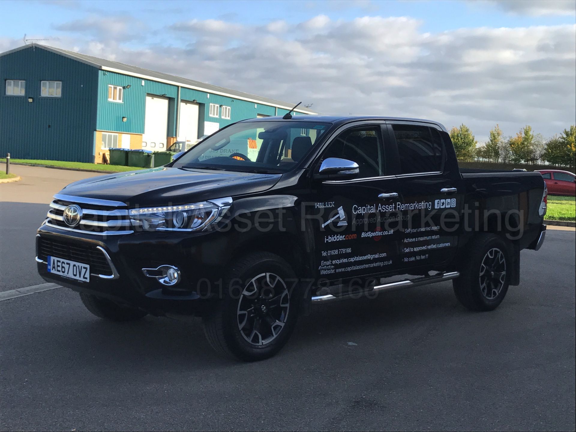 TOYOTA HILUX 'INVINCIBLE X' (2017 - 67 REG) D/CAB PICK-UP 'D-4D - AUTO - LEATHER - SAT NAV' *LOOK* - Image 6 of 55