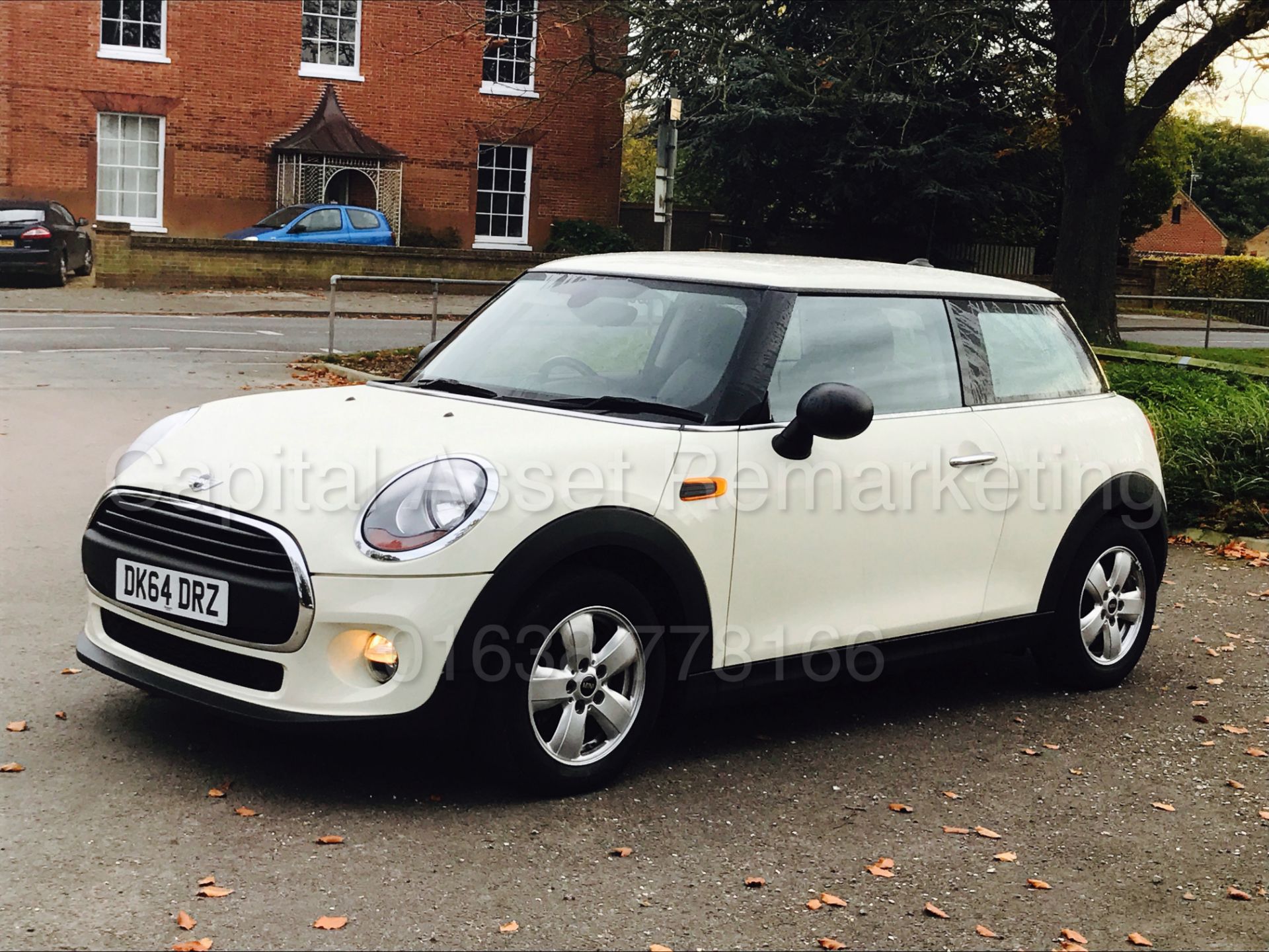 MINI 'ONE EDITION' (2015 MODEL) '1.5 DIESEL - 6 SPEED - STOP/START' *LEATHER - KEYLESS GO* (70 MPG) - Image 6 of 28