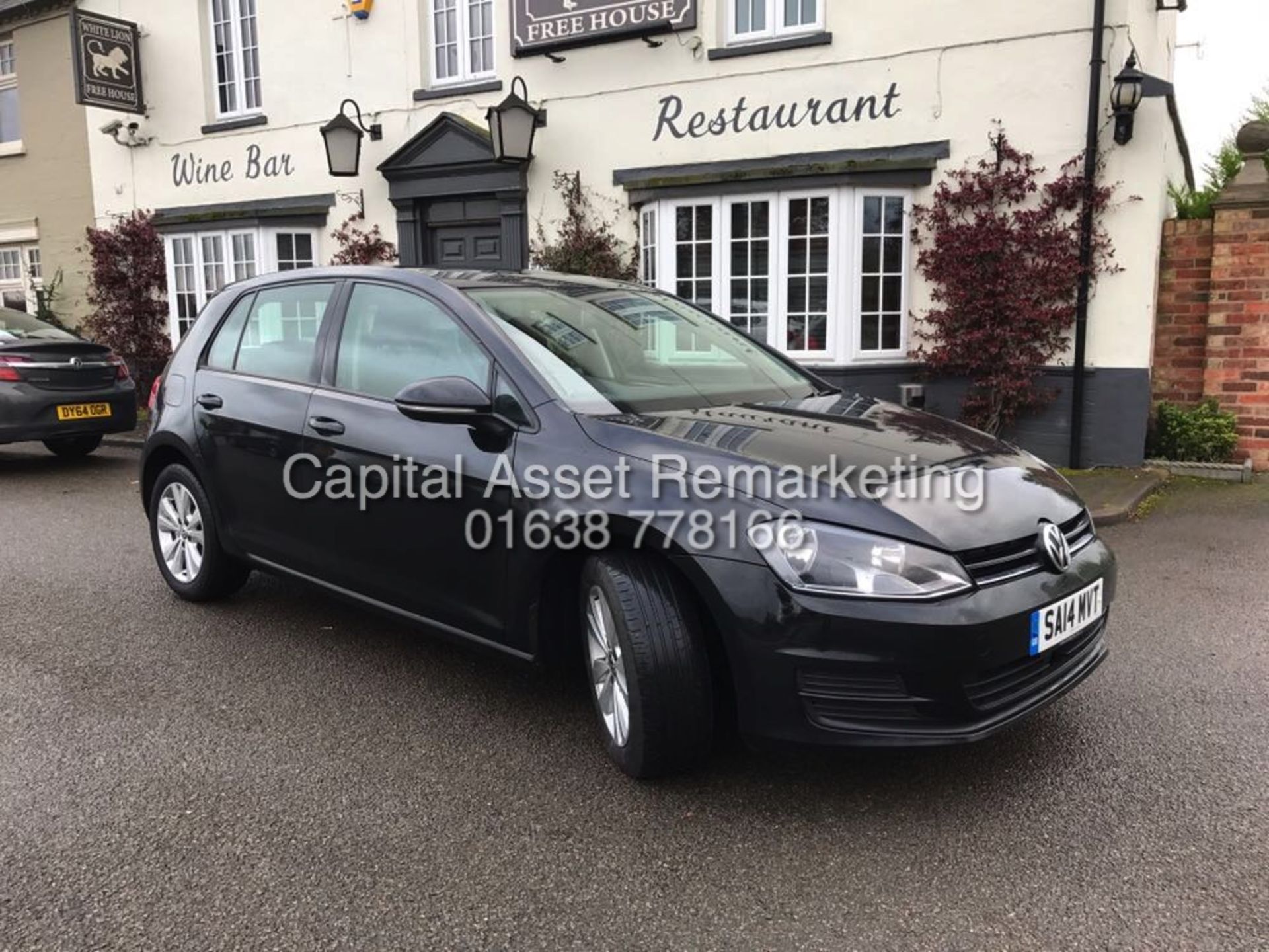 (ON SALE) VOLKSWAGEN GOLF 1.6TDI 7 SPEED DSG "SPECIAL EQUIPMENT" AIR CON - STOP/START-ELECTRIC PACK - Image 3 of 13