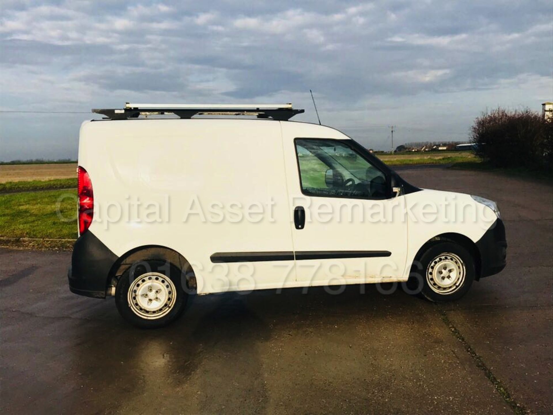 VAUXHALL COMBO 2000 L1H1 (2012 - NEW MODEL) '1.6 CDTI - 105 BHP - STOP / START' (1 OWNER FROM NEW) - Image 6 of 15