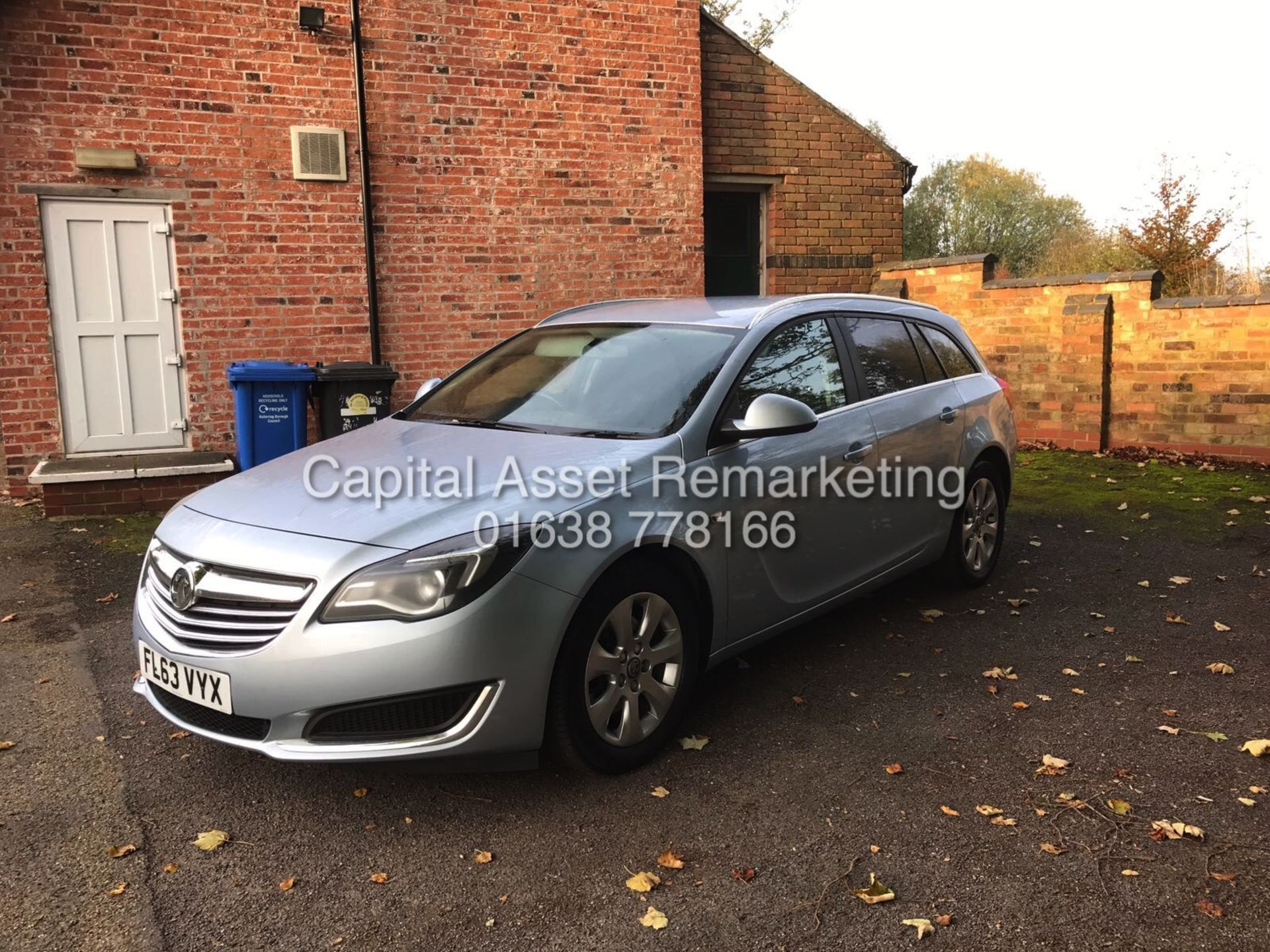 VAUXHALL INSIGNIA 2.0 CDTI "DESIGN" ESTATE - 1 OWNER FSH (2014 MODEL - NEW SHAPE) CLIMATE -ELEC PACK - Image 3 of 16