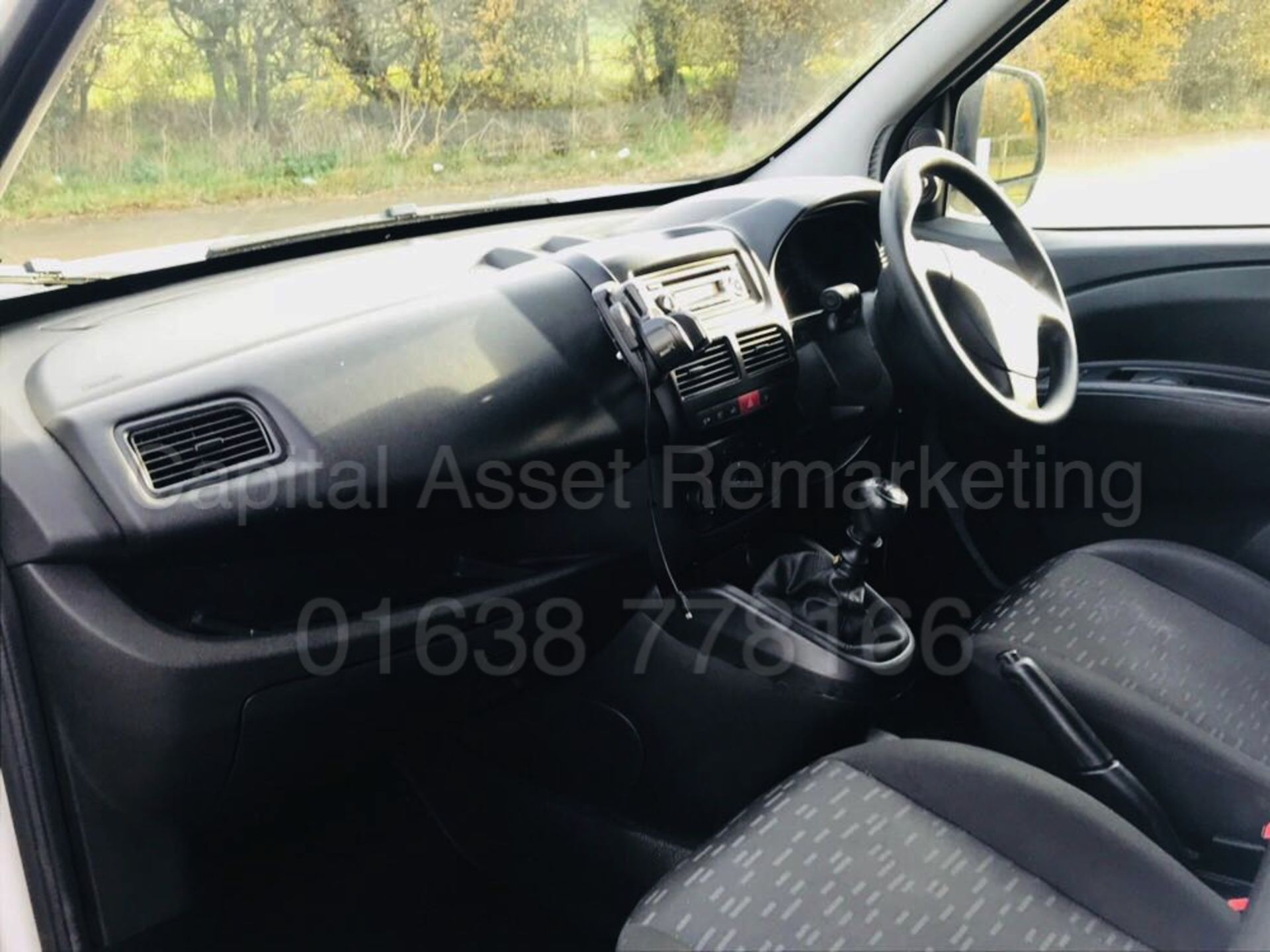 VAUXHALL COMBO 2000 L1H1 (2012 - NEW MODEL) '1.6 CDTI - 105 BHP - STOP / START' (1 OWNER FROM NEW) - Image 9 of 15