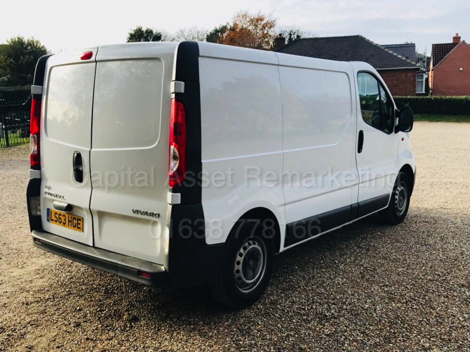 VAUXHALL VIVARO 2700 SWB (2014 MODEL) '2.0 CDTI - 90 BHP - 6 SPEED' **AIR CON** (1 FORMER KEEPER) - Image 7 of 20