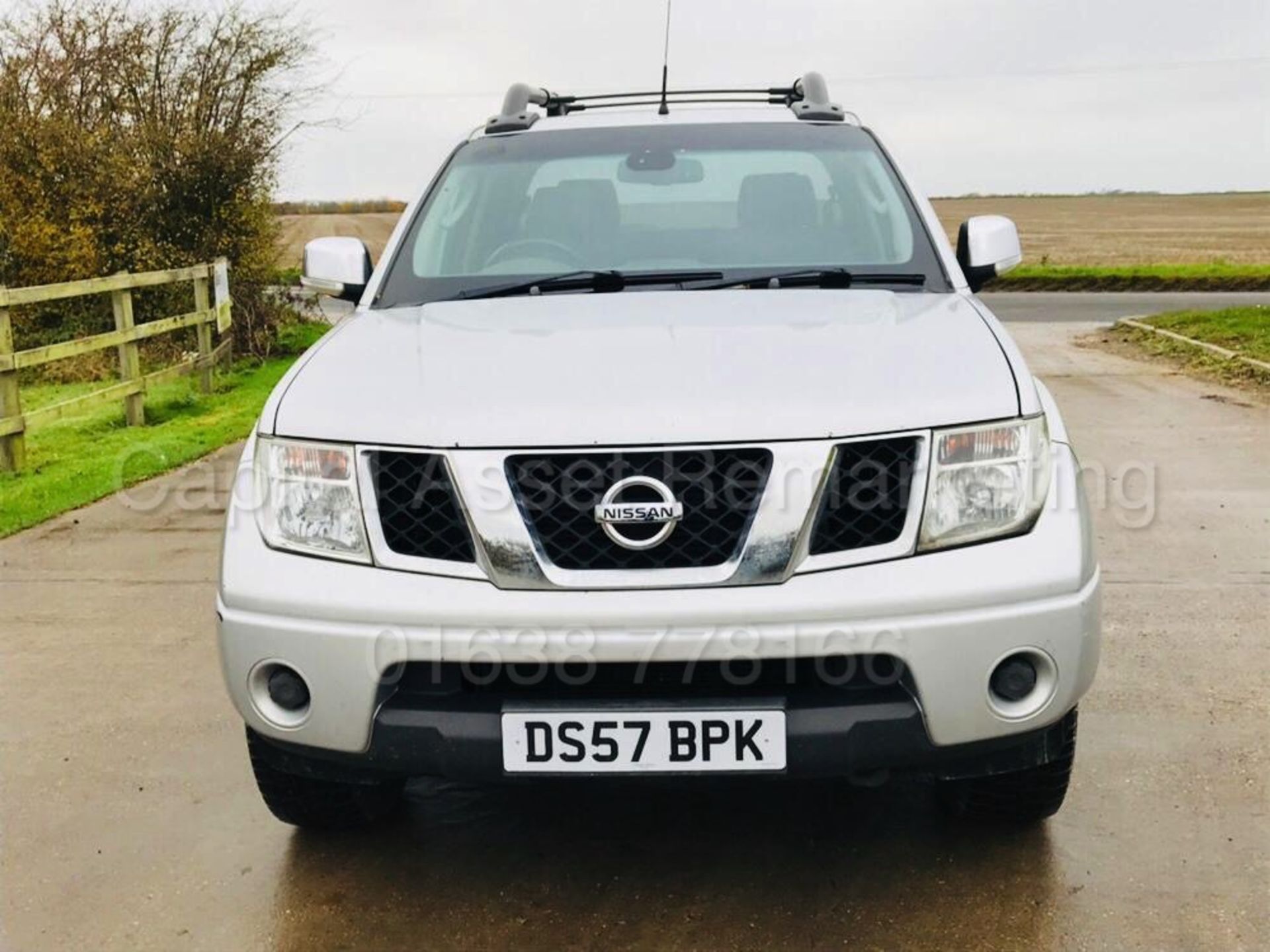 NISSAN NAVARA 'AVENTURA' DOUBLE CAB PICK-UP (2008 MODEL) '171 BHP - 6 SPEED' *A/C -LEATHER -SAT NAV* - Image 2 of 24