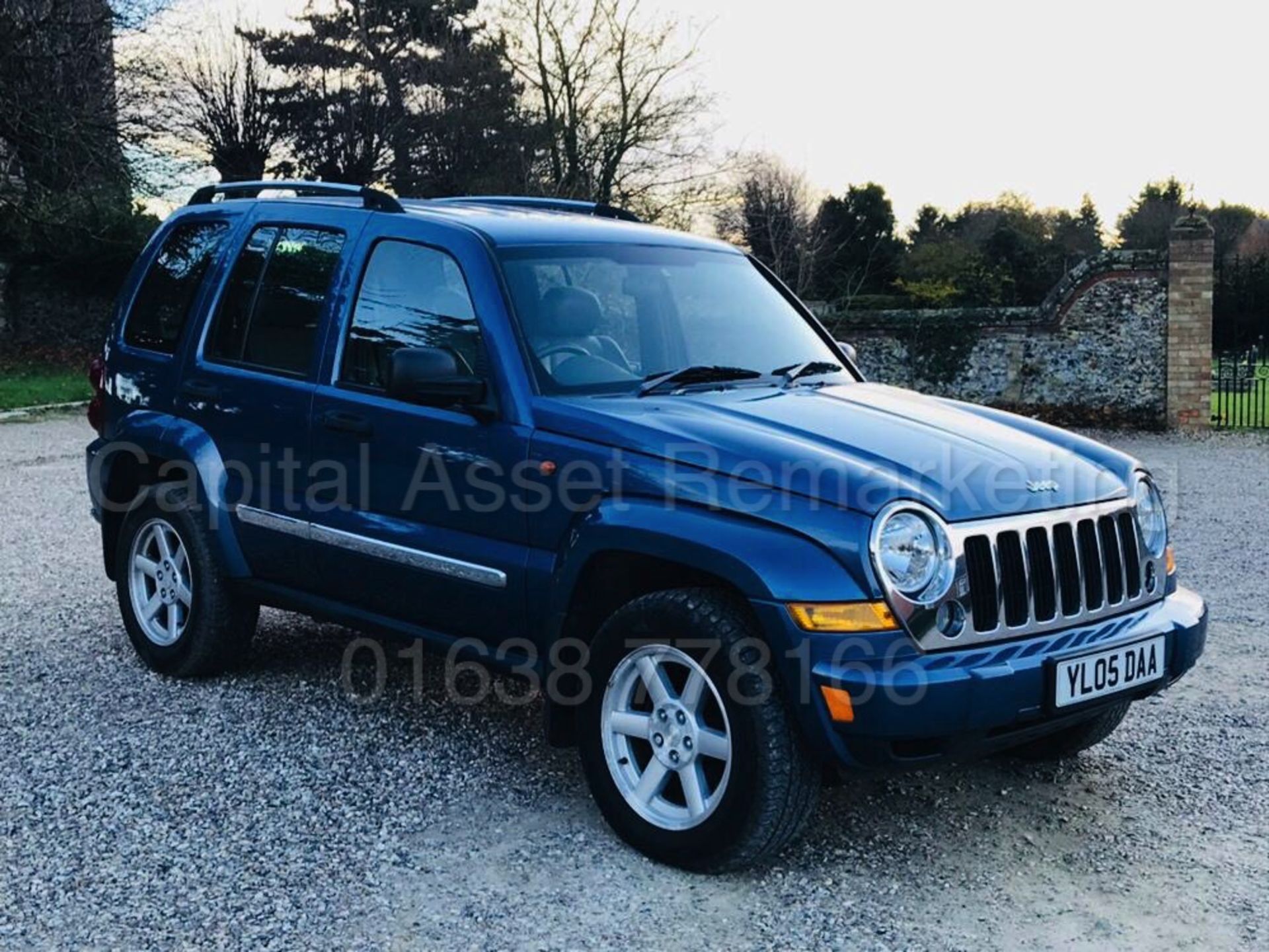 (On Sale) JEEP CHEROKEE 'LIMITED CRD' (2005 - 05 REG) '2.8 DIESEL - 161 BHP - 5 SPEED' **AIR CON** - Image 7 of 23