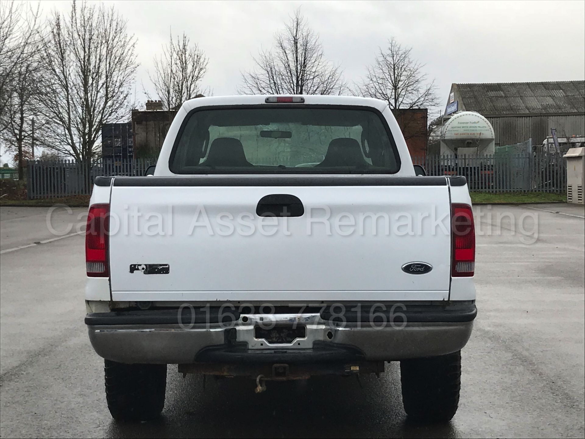 FORD F-250 *XL - SUPER DUTY* '6 SEATER - SUPERCAB - PICK-UP' **4X4** '5.4 V8 TRITON - AUTO' - Image 5 of 23